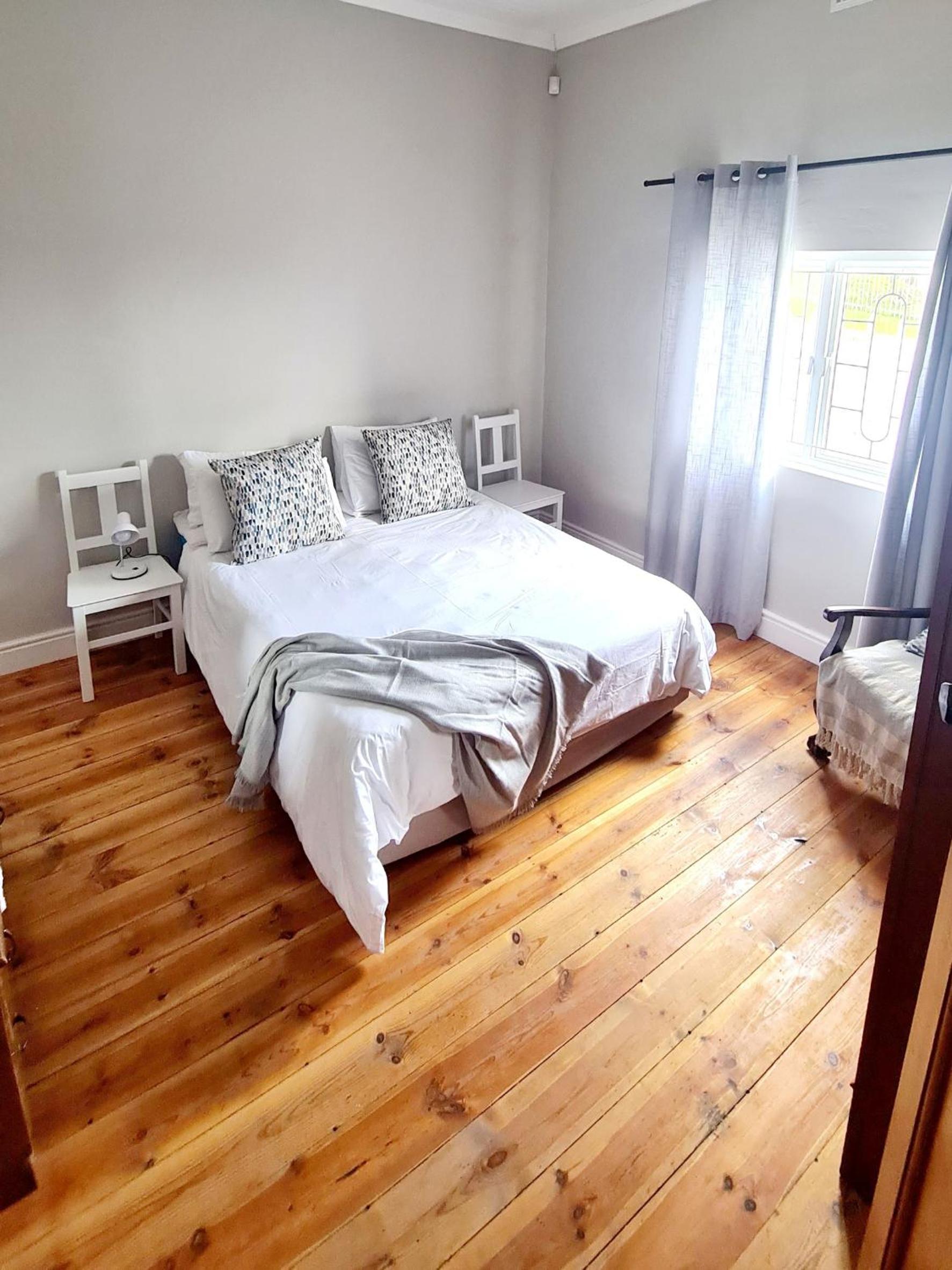 Three-Bedroom House photo 1