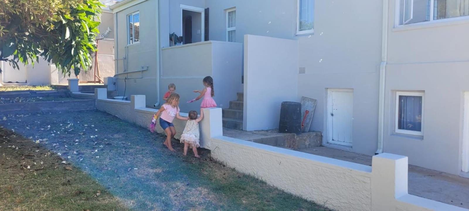 Three-Bedroom House photo 2