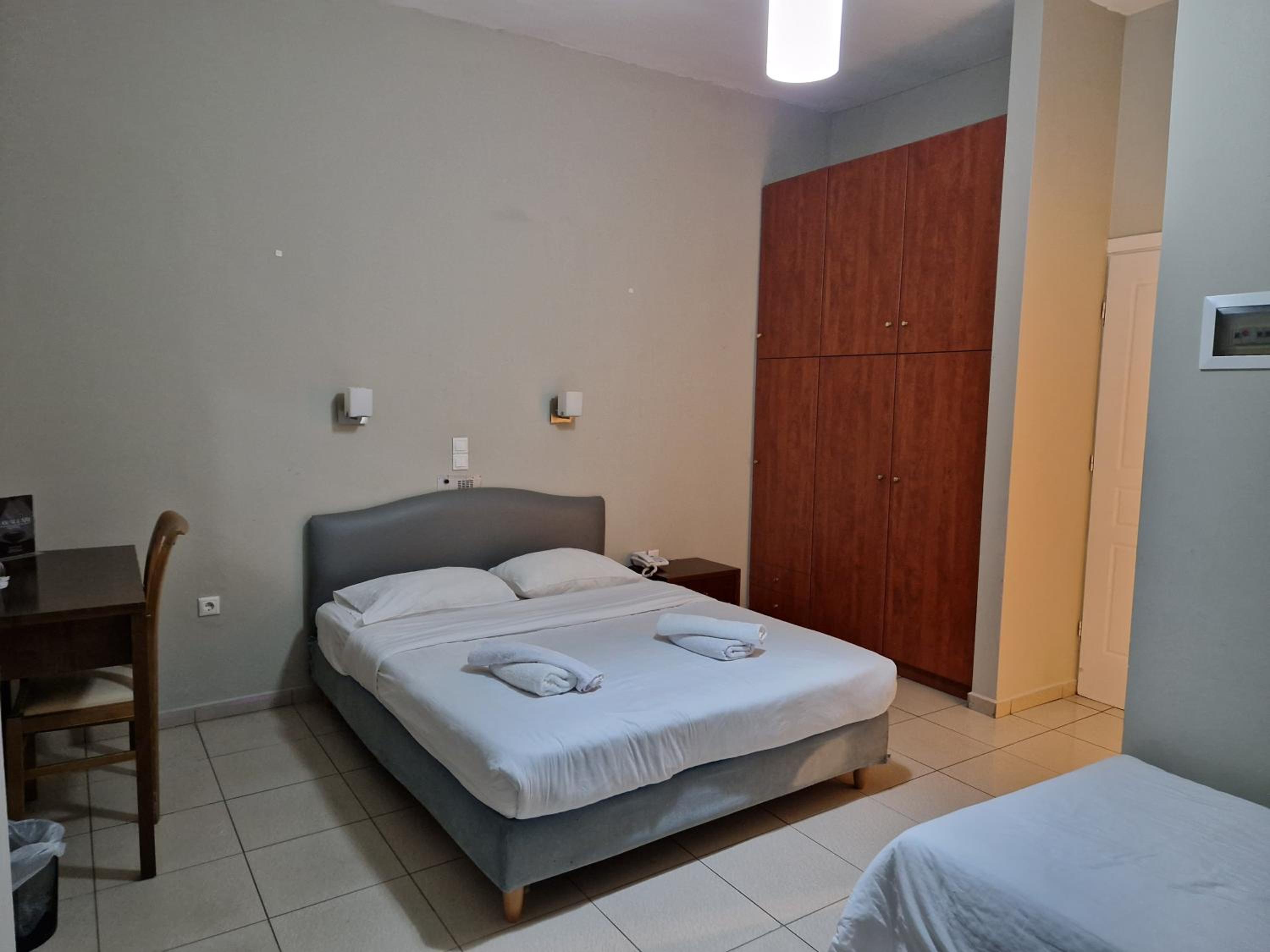 Triple Room with City View
