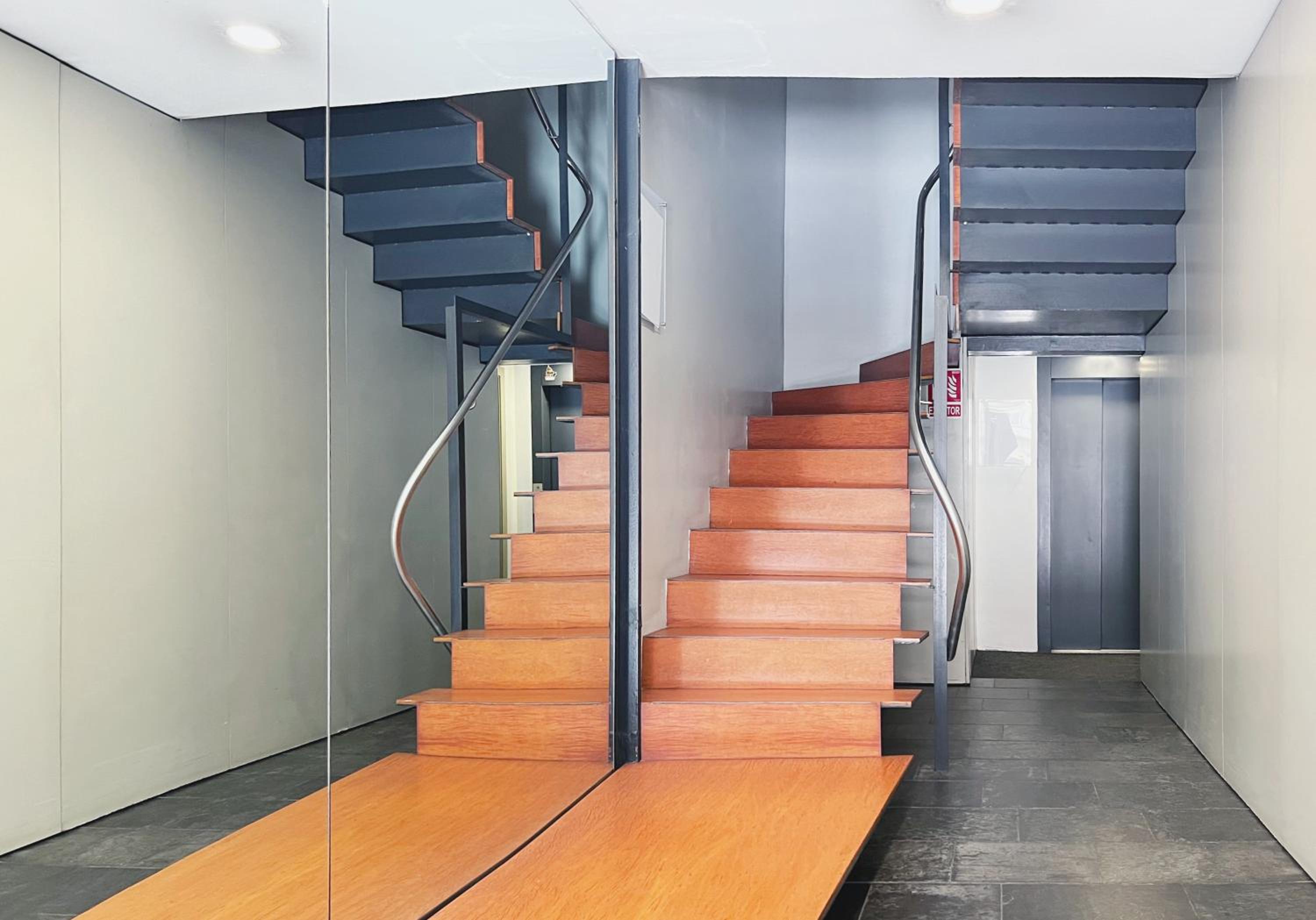 Studio Apartment photo 2