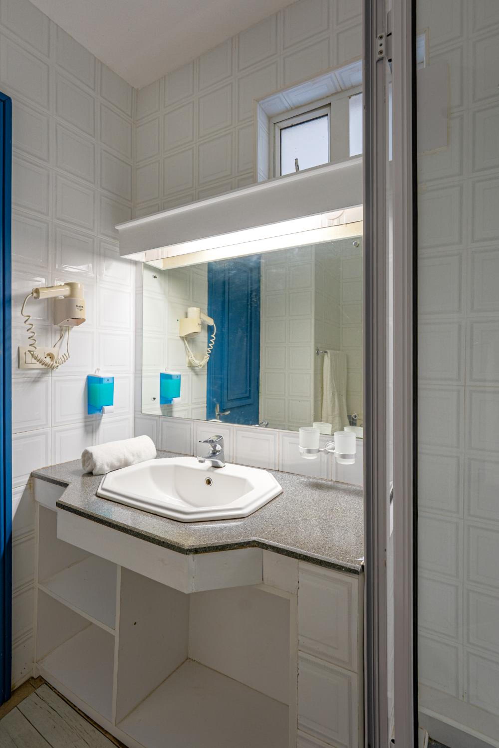 Superior Double Room - Photo 2