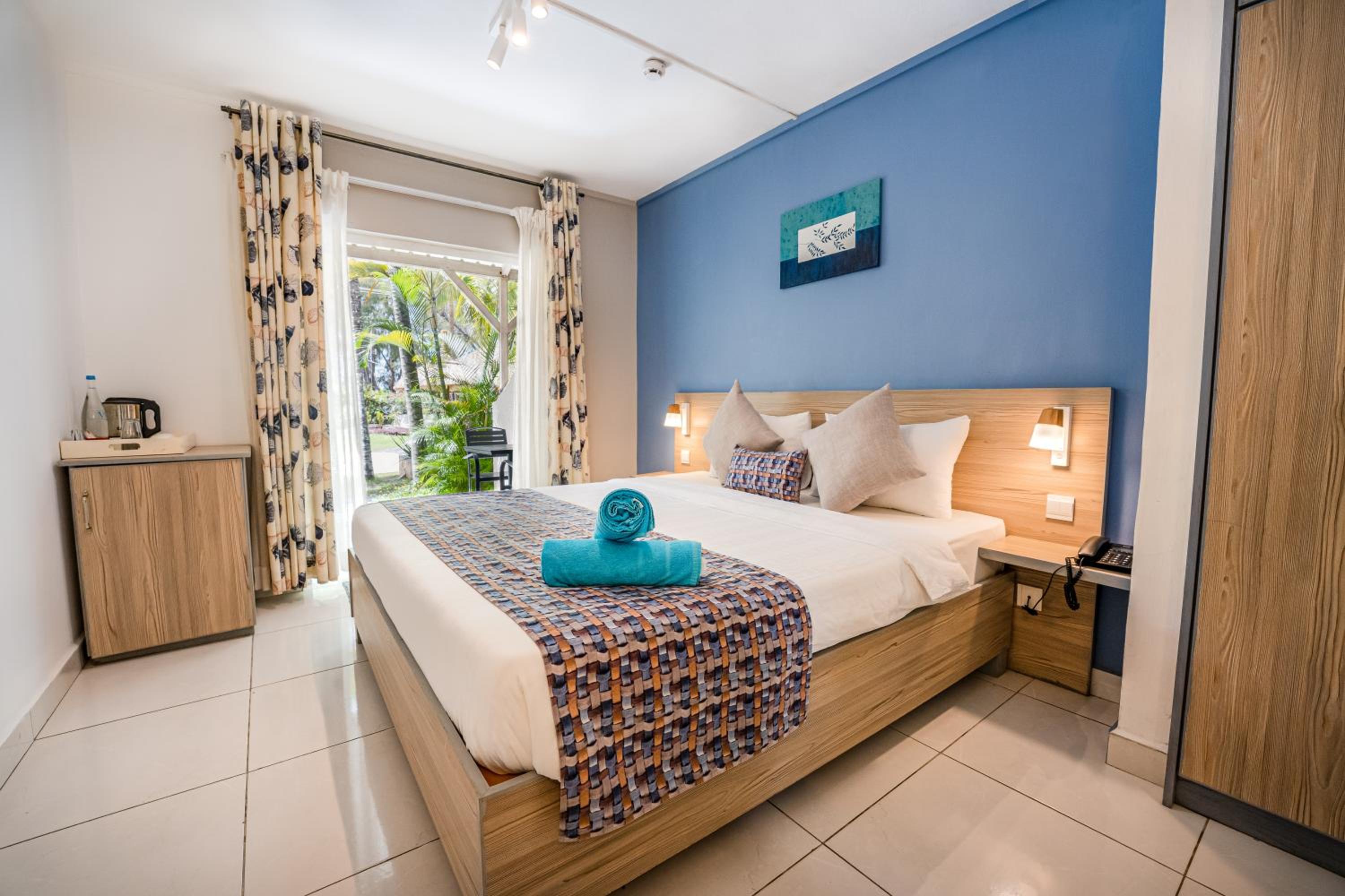 Deluxe Room - Photo 1