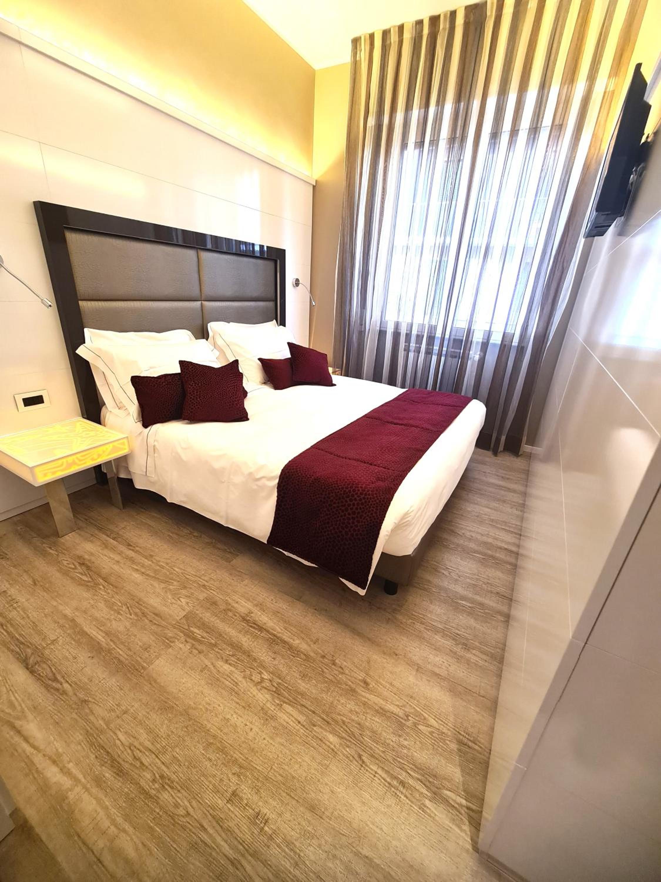 Small Double Room photo 3