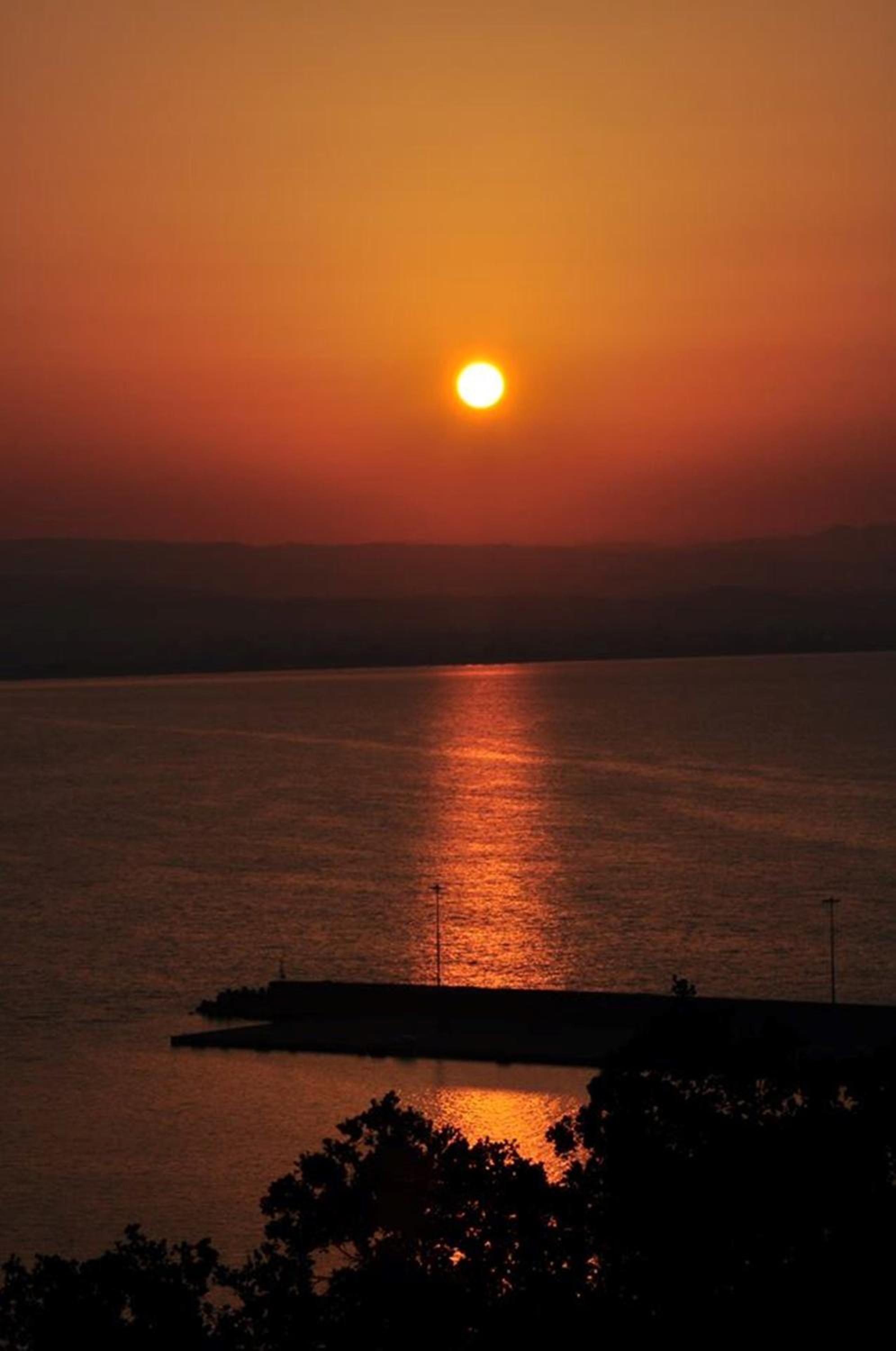 Suite- Port View photo 3