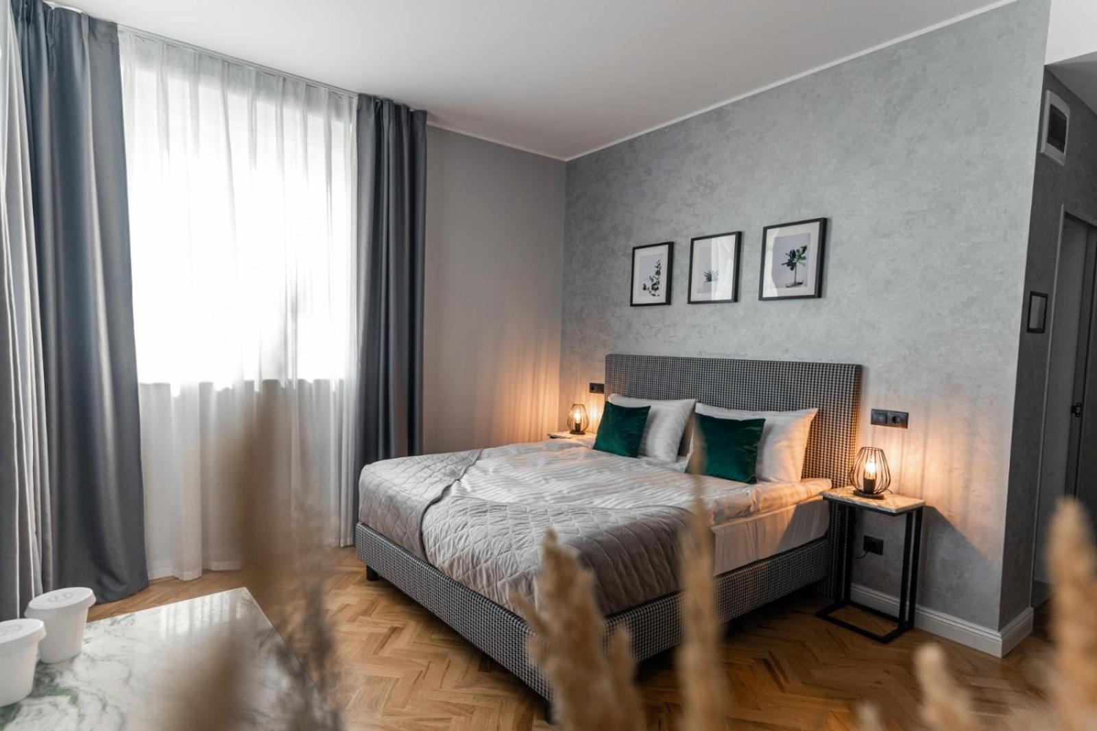 Deluxe Double Room with Spa Access - Photo 1