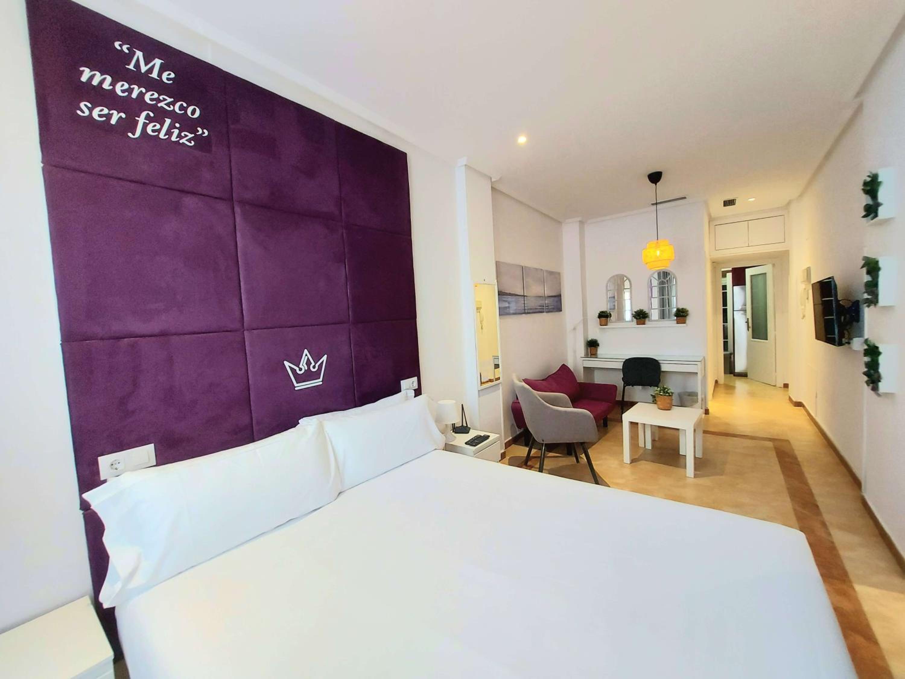 One-Bedroom Family Apartment - Annex photo 2