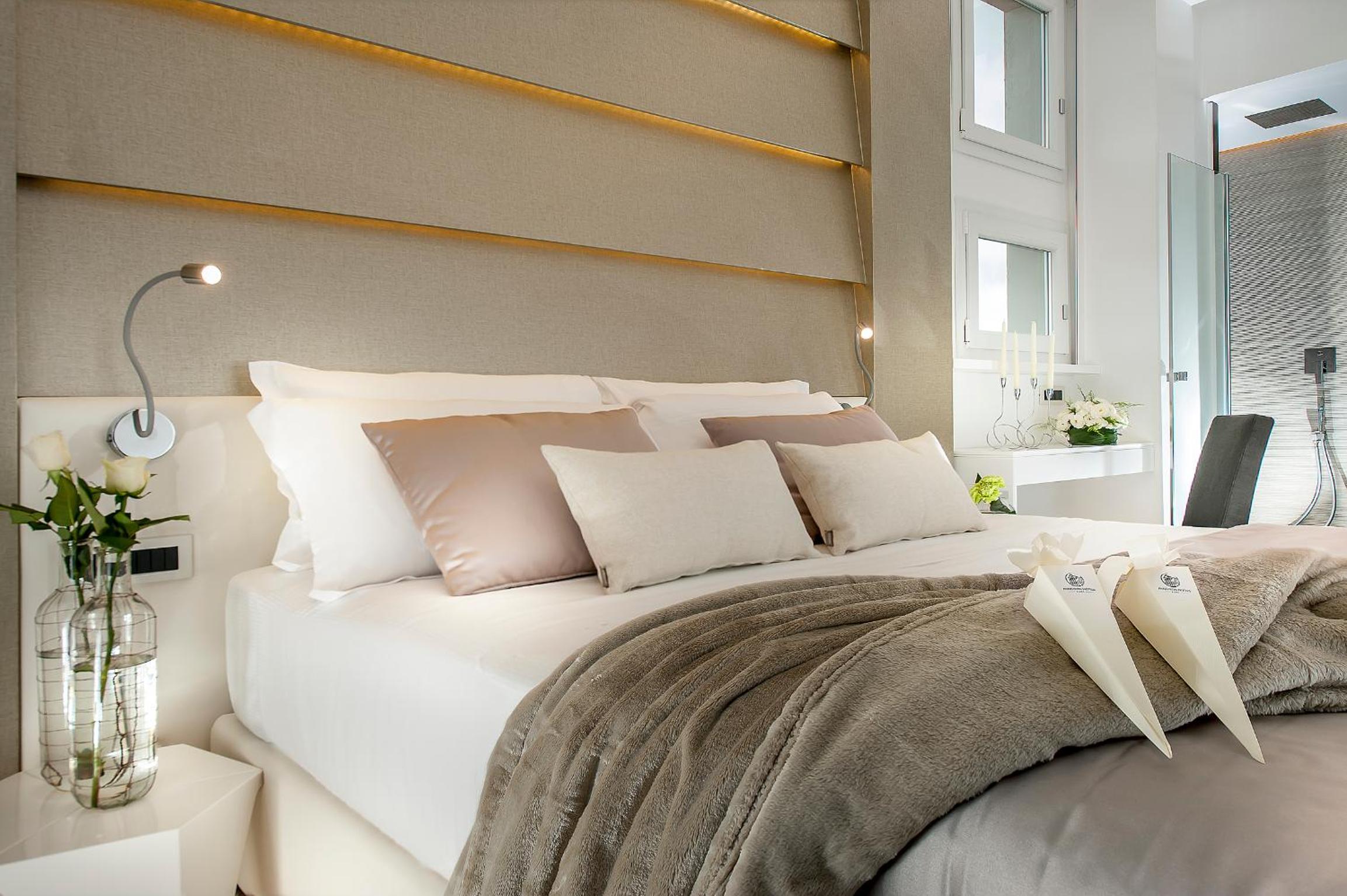 Standard Double or Twin Room photo 2