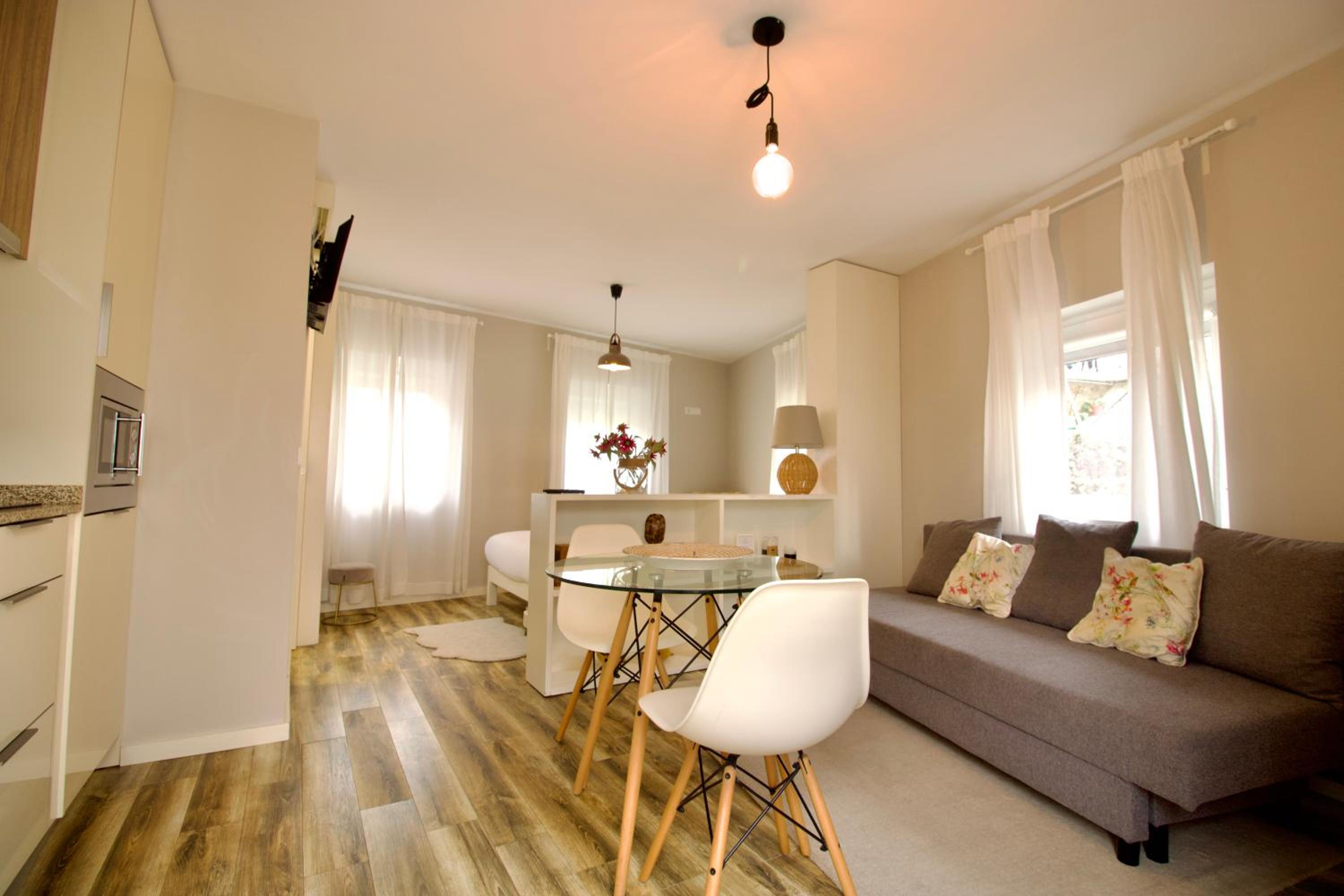 Studio Apartment photo 3
