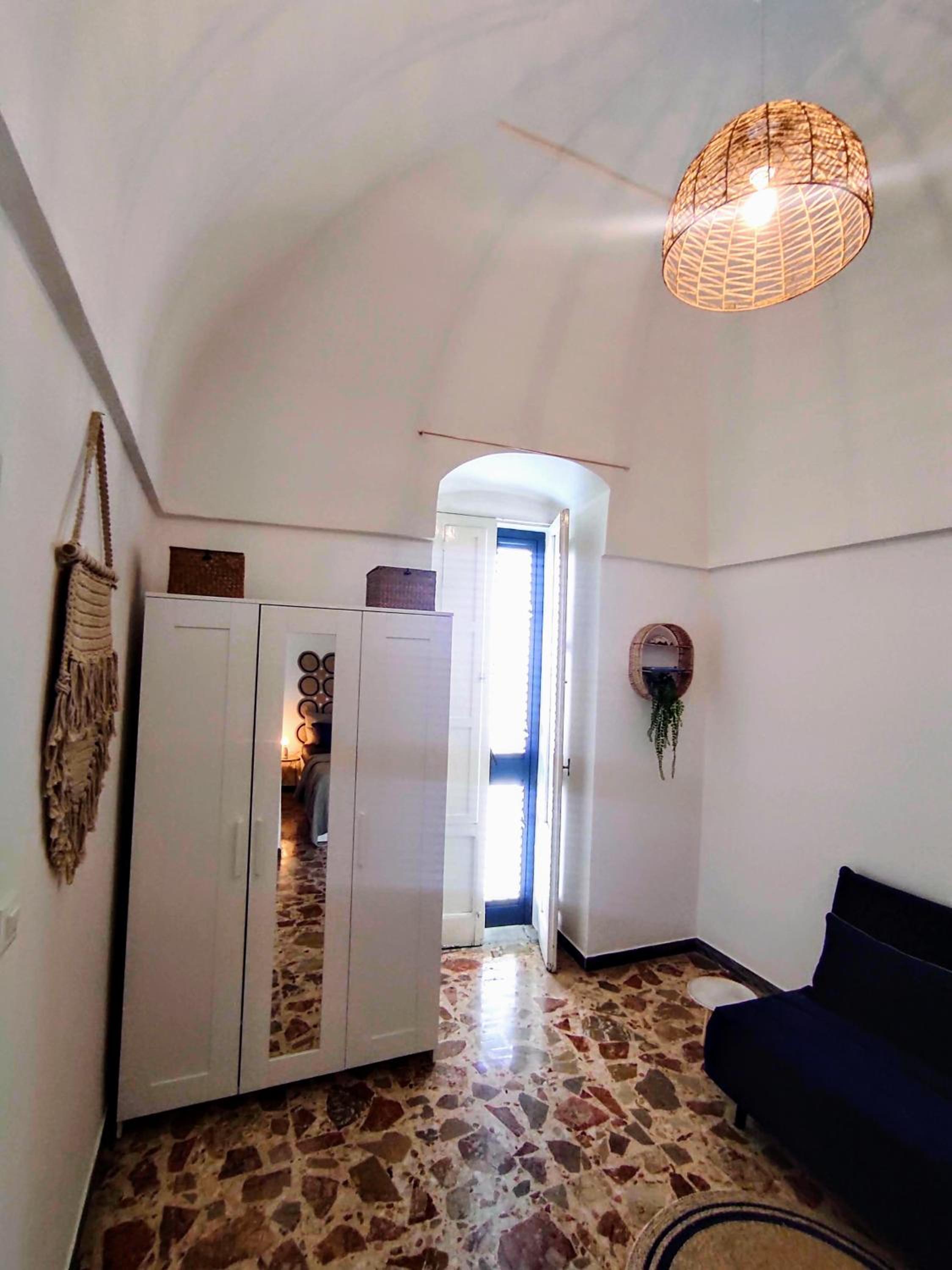 One-Bedroom House photo 1