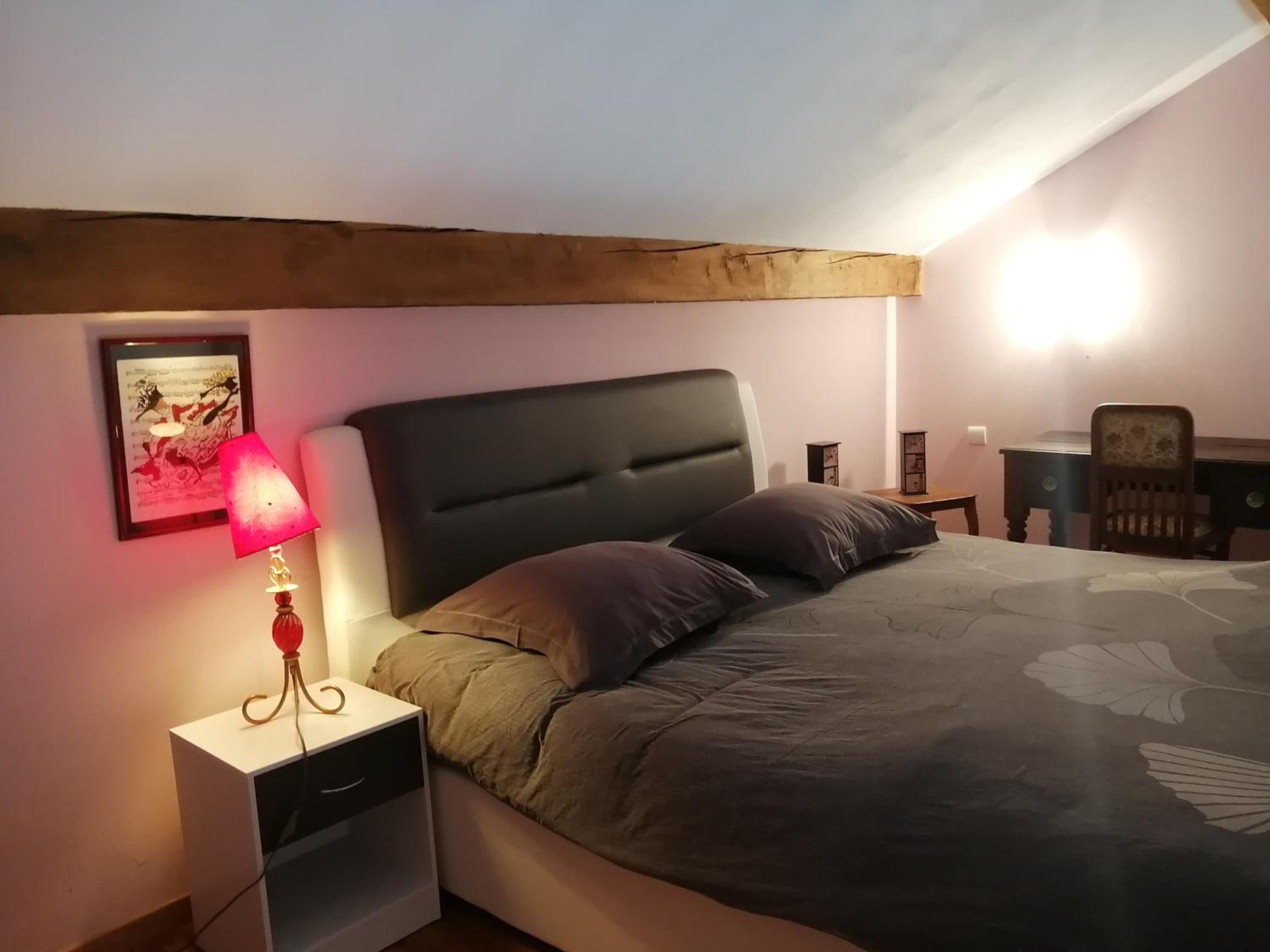 Paris Double Room photo 1