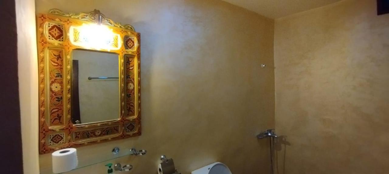 Budget Twin Room - Photo 2