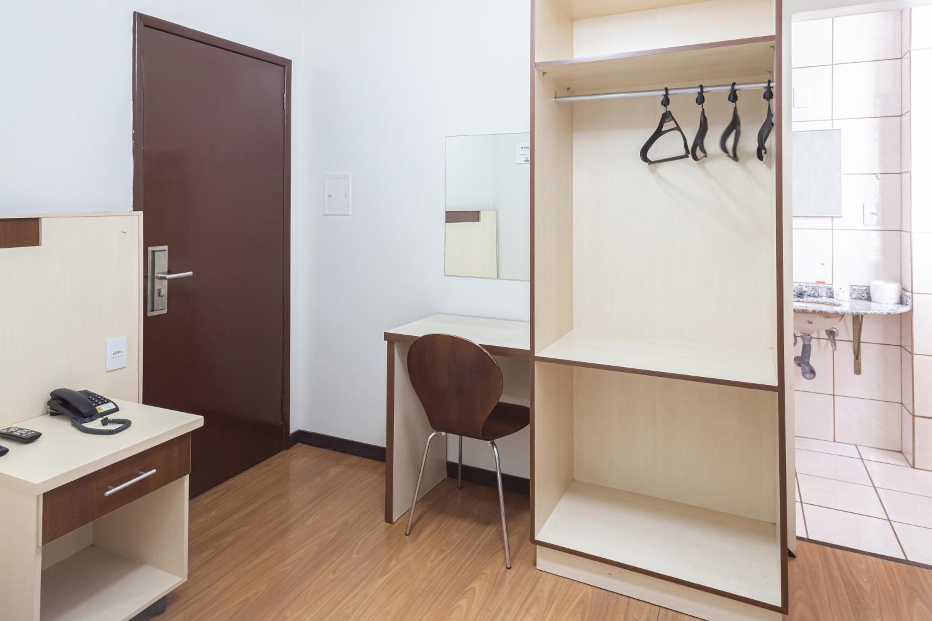 Standard Single Room - Photo 3