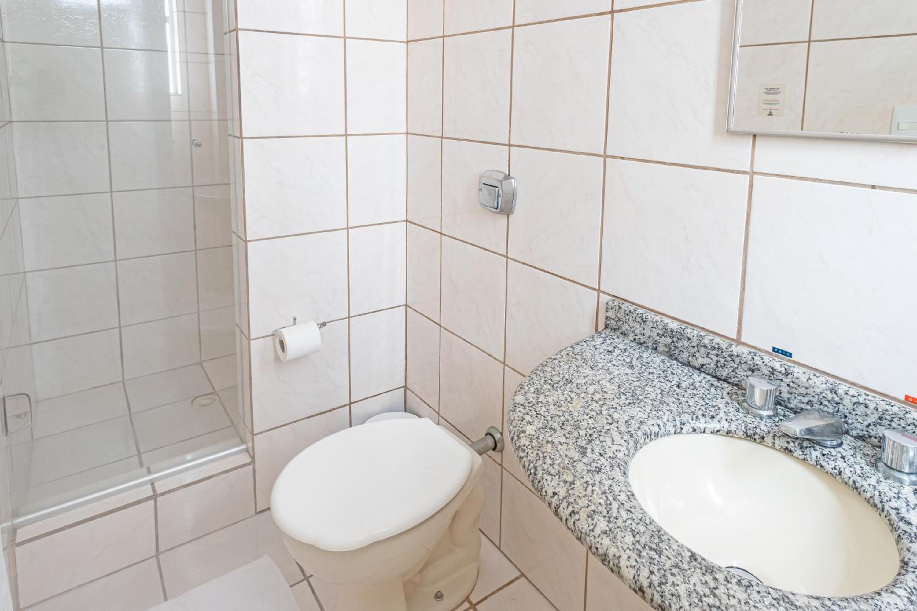 Standard Single Room - Photo 4