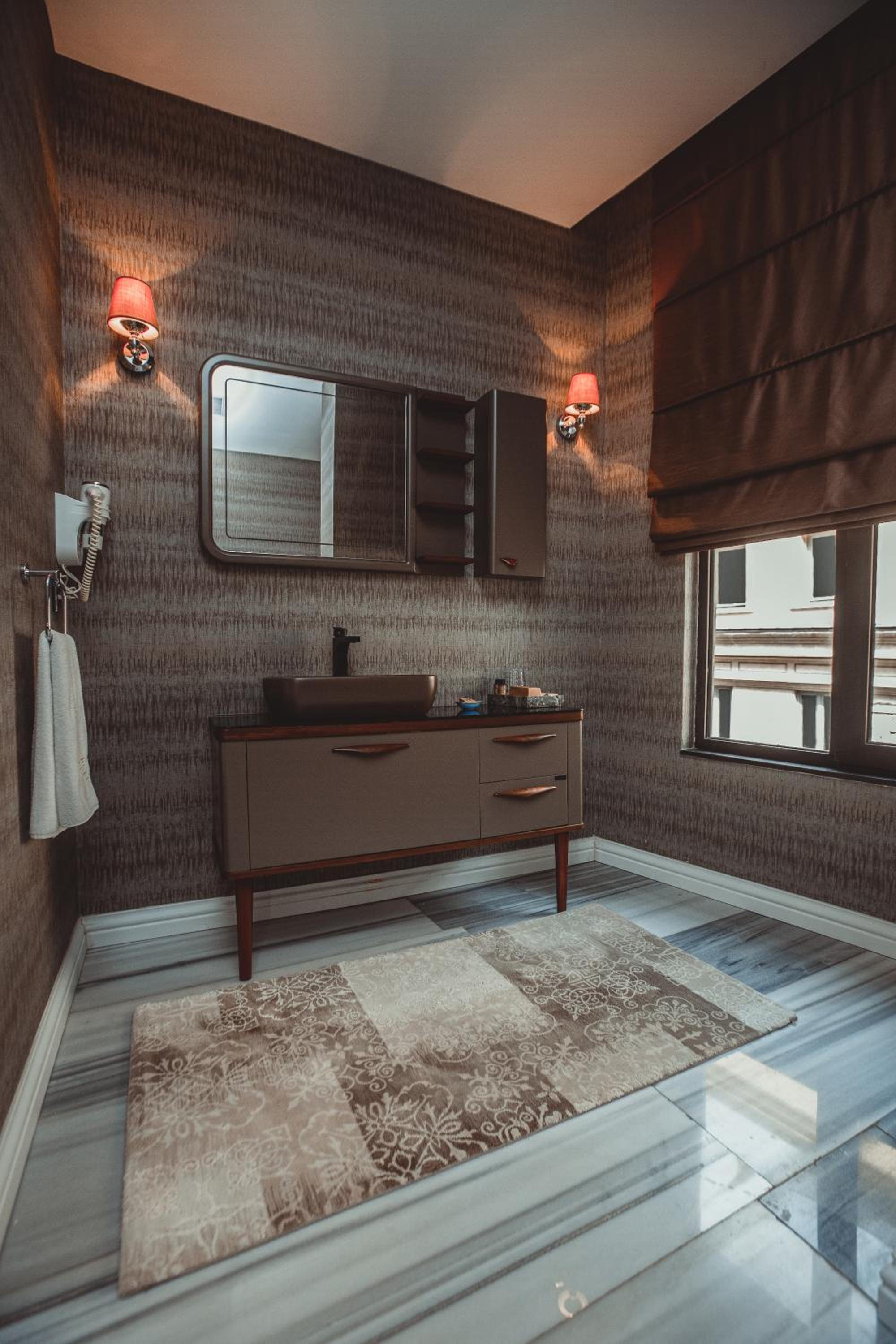 Deluxe Suite with Jacuzzi