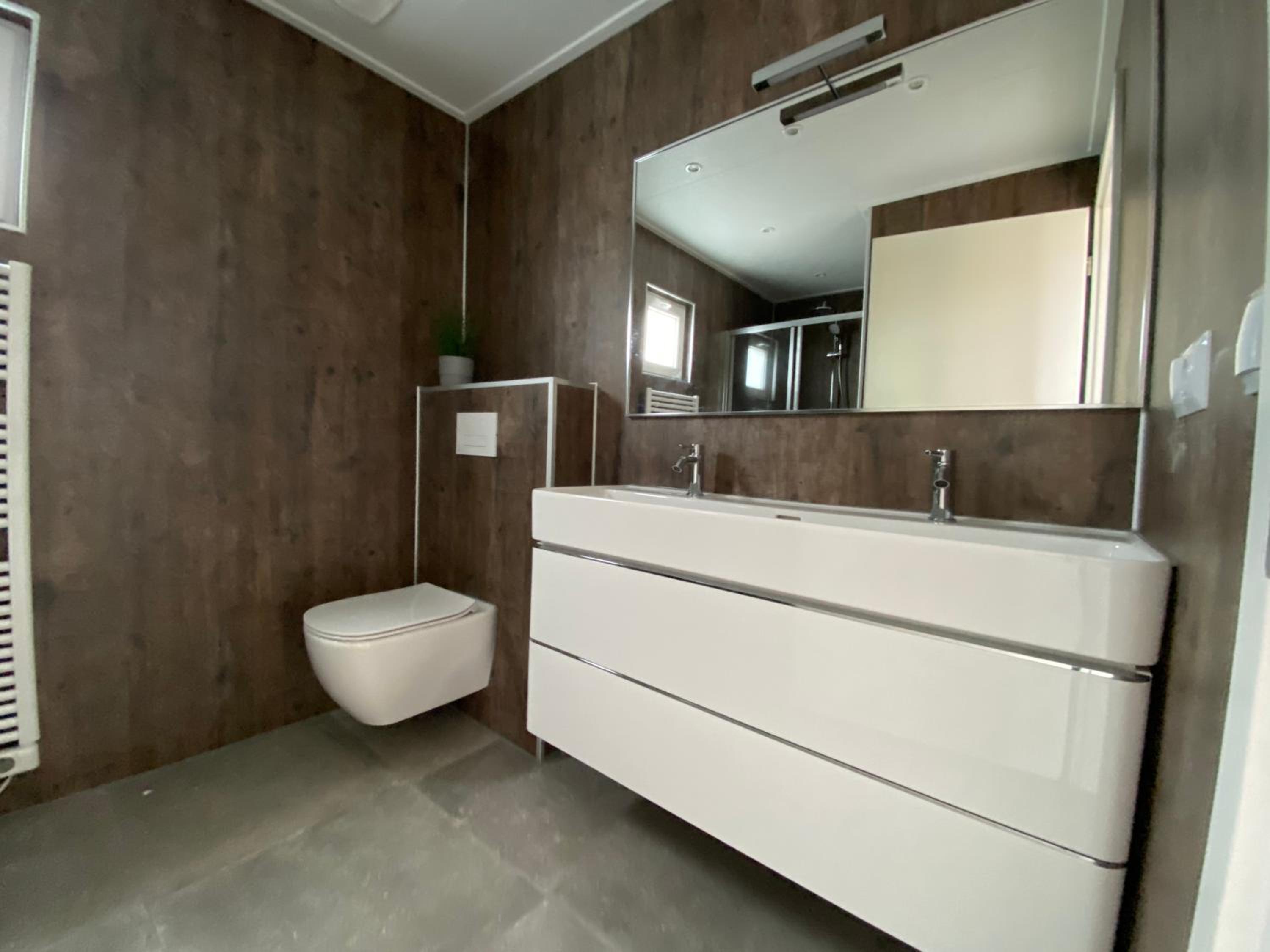 Three-Bedroom Chalet - Photo 6