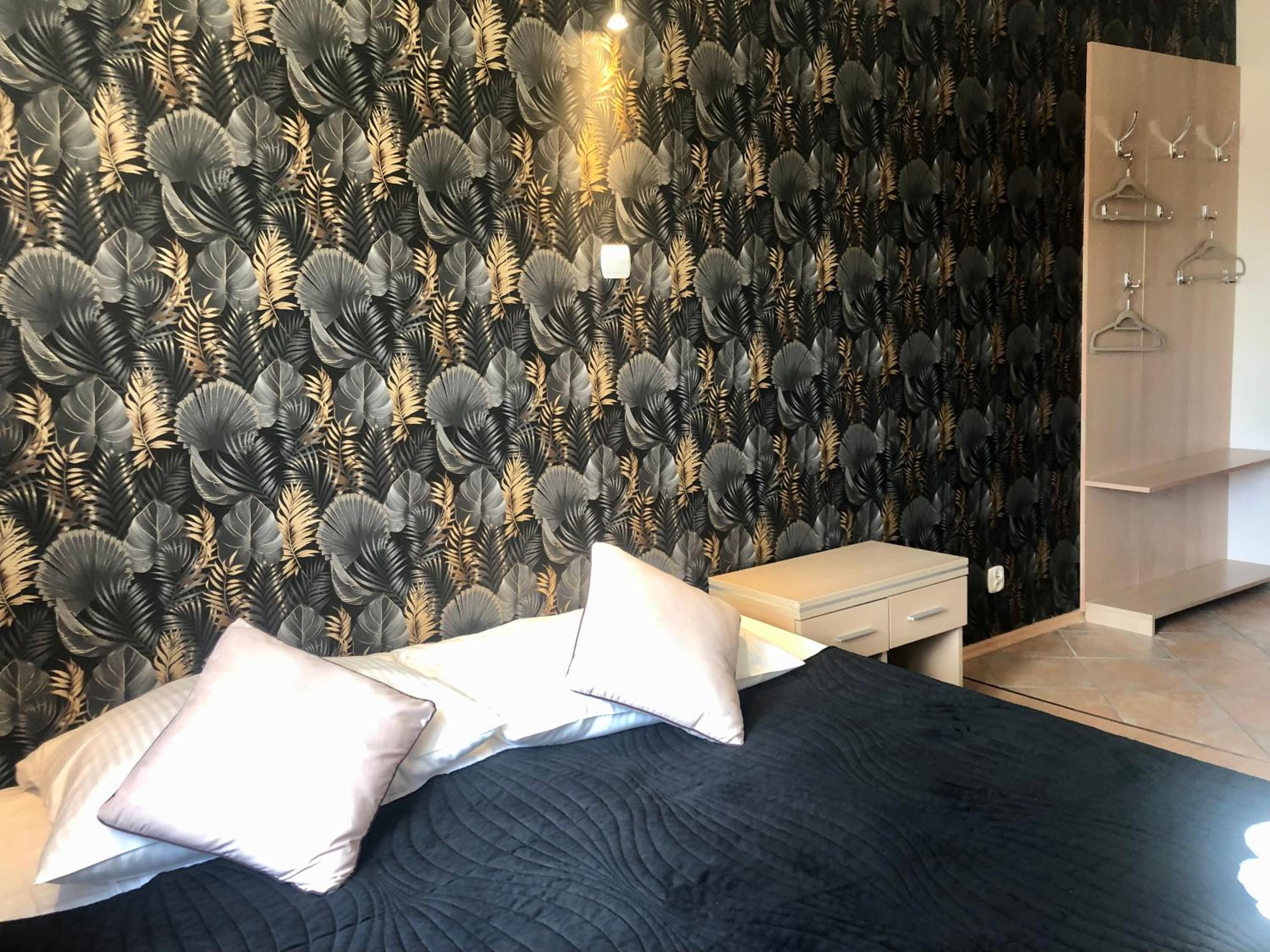 Twin Room - Photo 81