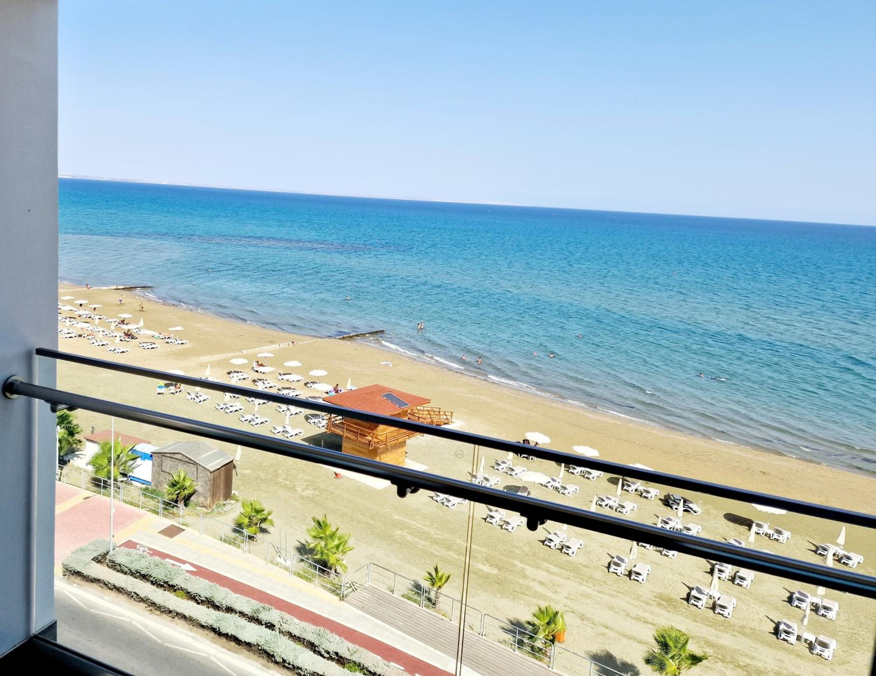 Grand Executive Suite with Sea View photo 3