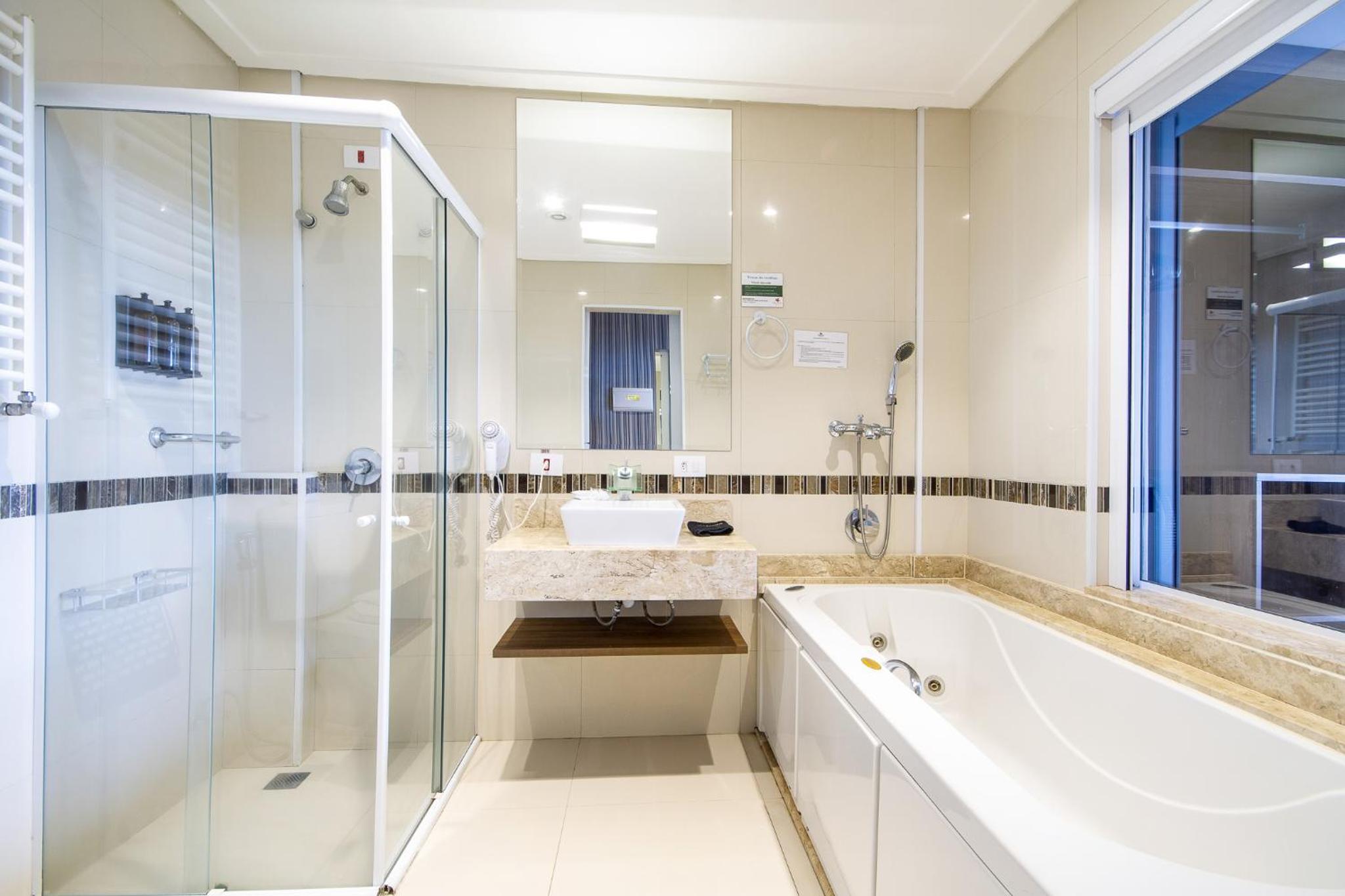 Double Room with Individual Spa Bath thumbnail 6