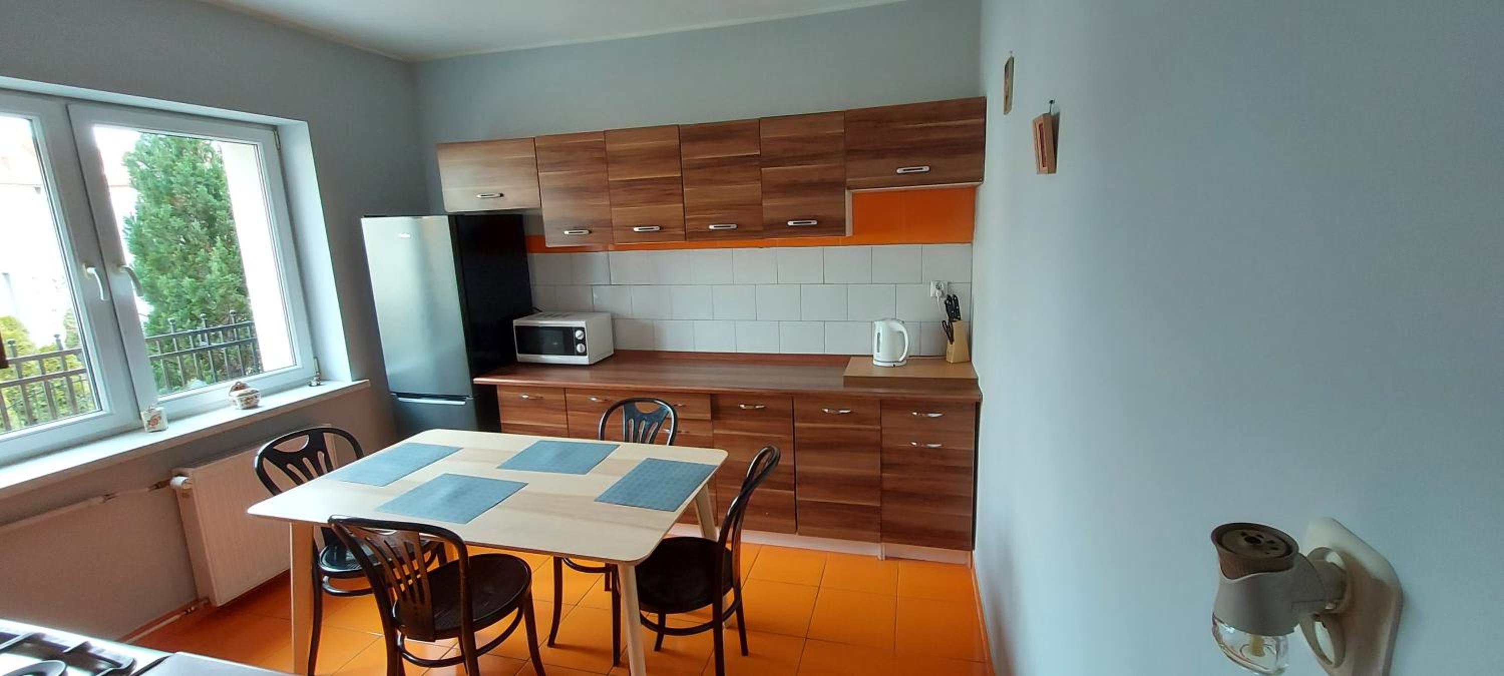 Double Room with Balcony - Photo 8