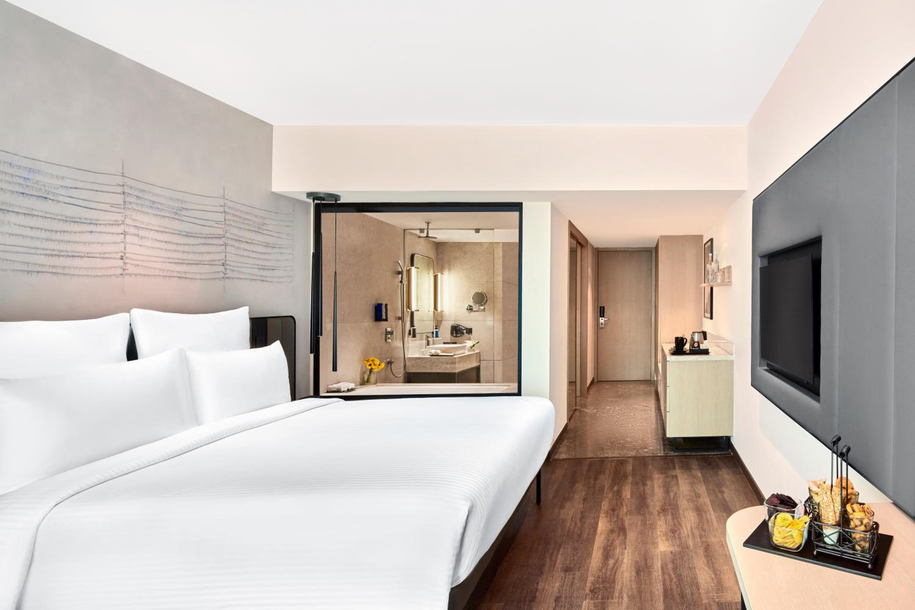 Executive King Bed with Cocktail Hours , Short Eats and 20% Discount on Spa, Laundry, and Food & Soft Beverages