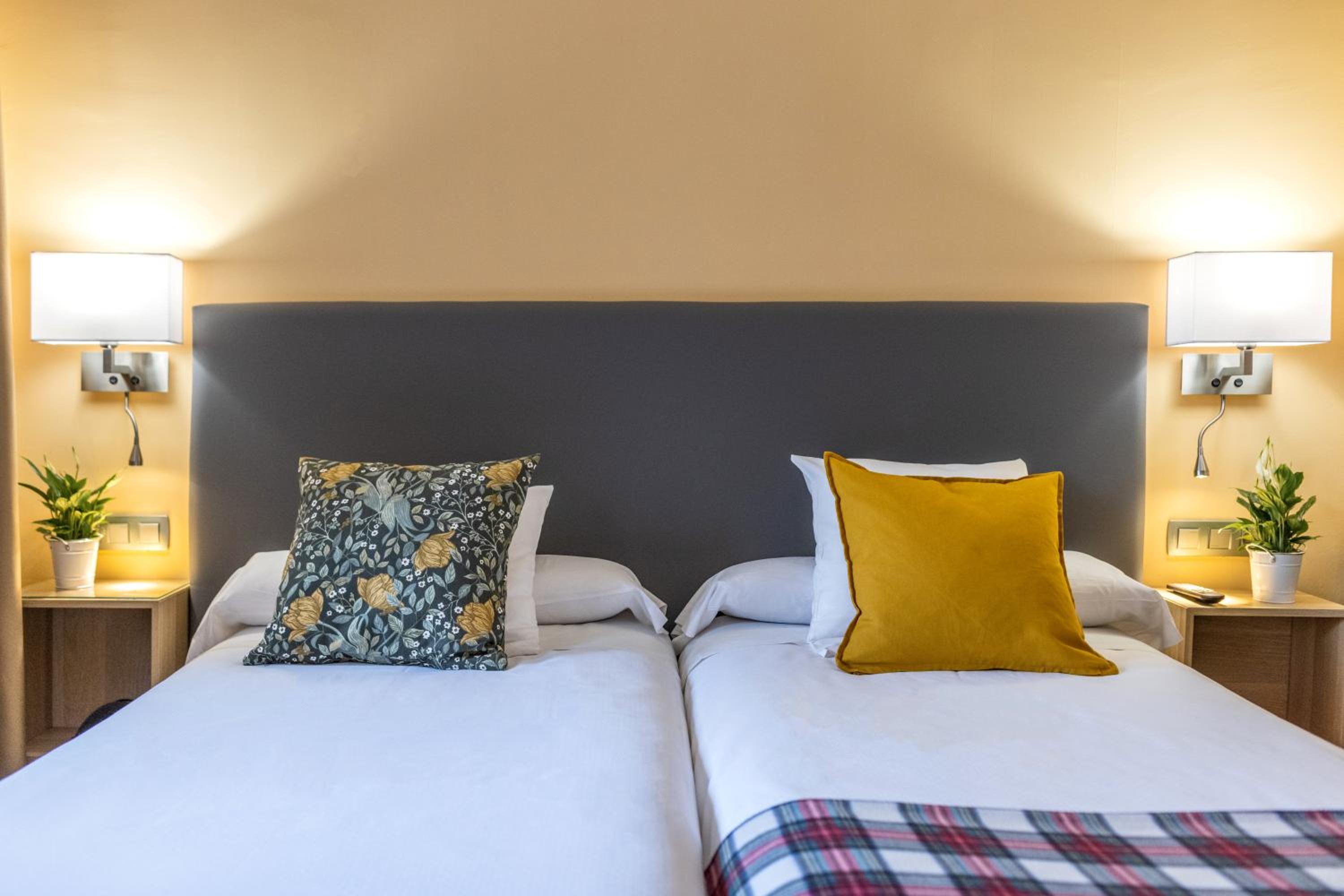 Double or Twin Room photo 2
