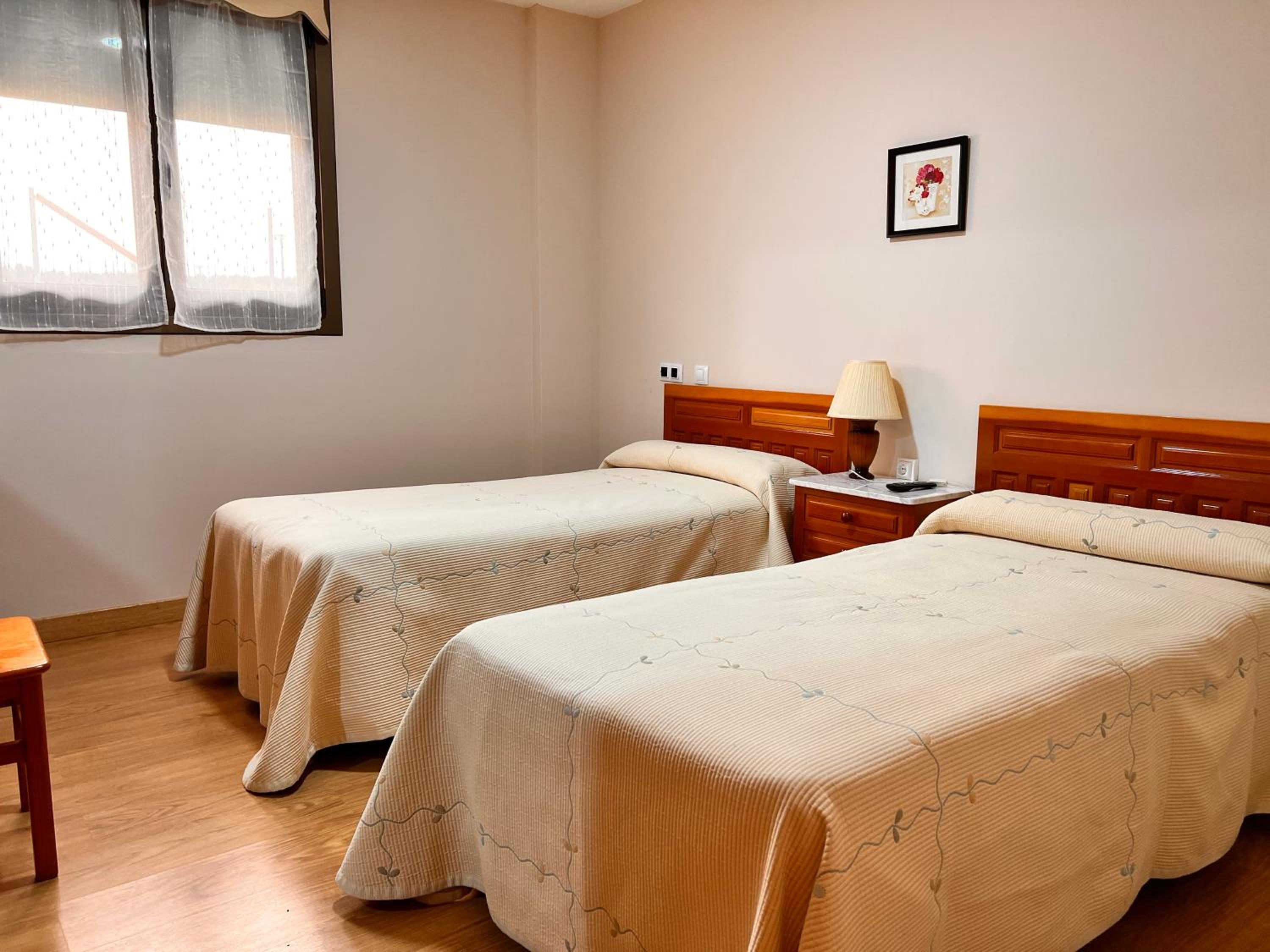 Twin Room with Private Bathroom