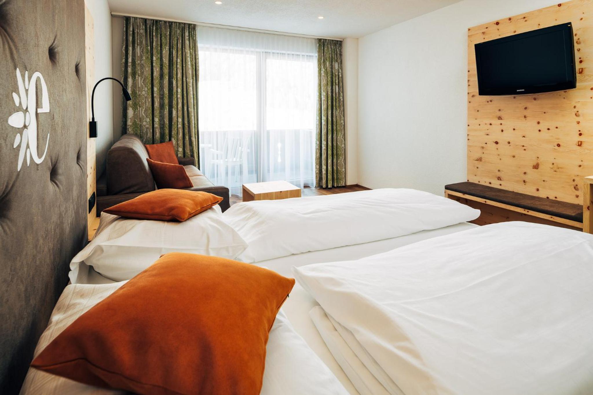 Double Room with Balcony photo 2