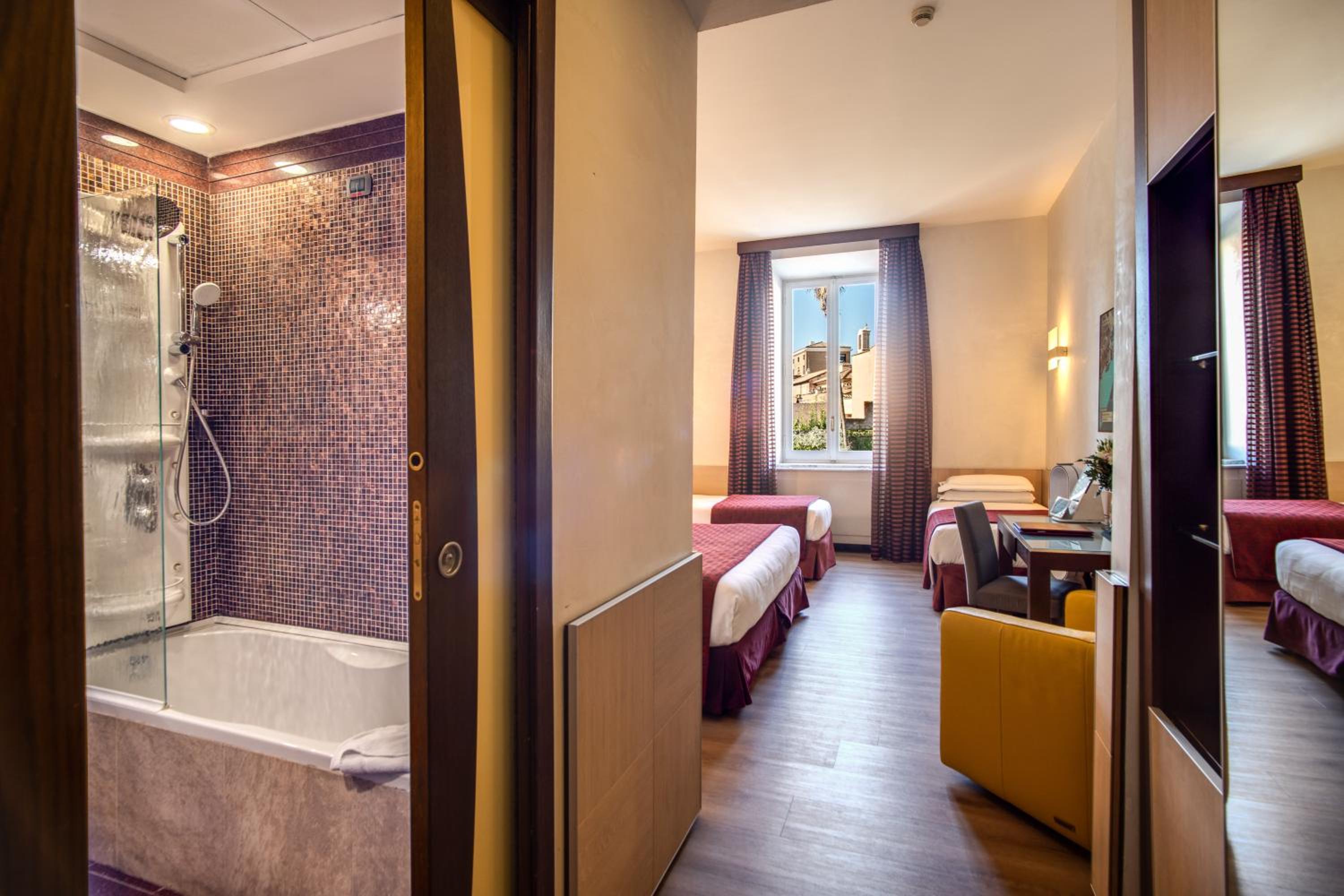 Quadruple Room photo 2
