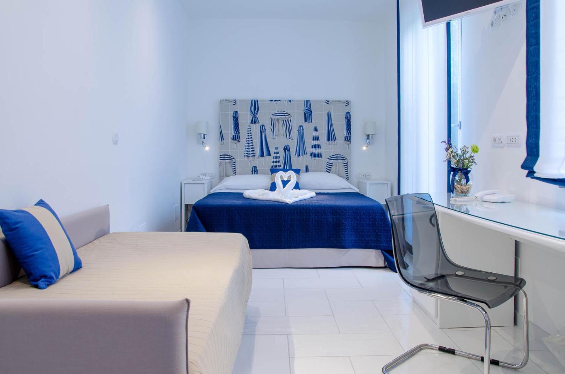 Classic Triple Room - Photo 1