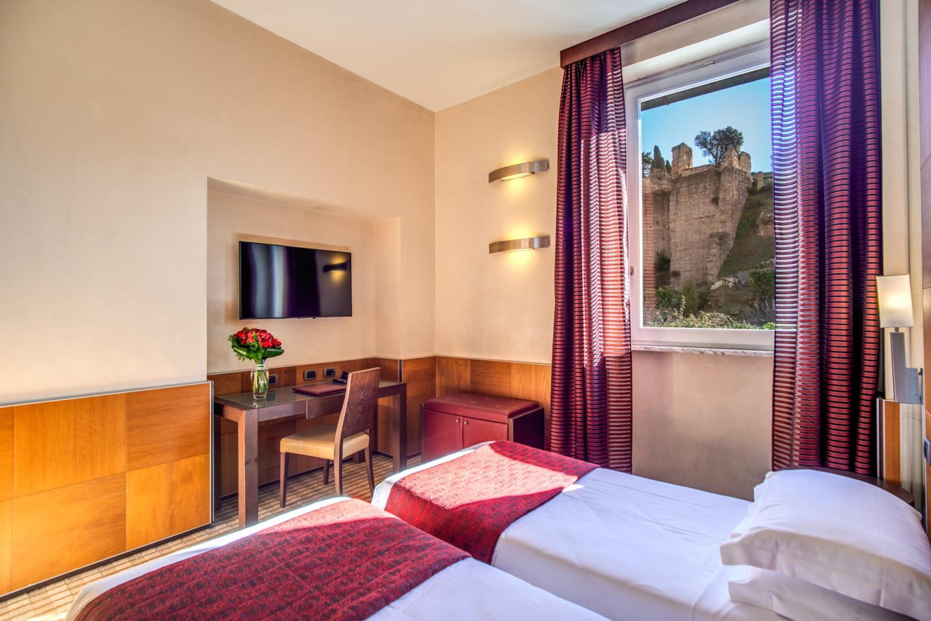 Double or Twin Room with View photo 2
