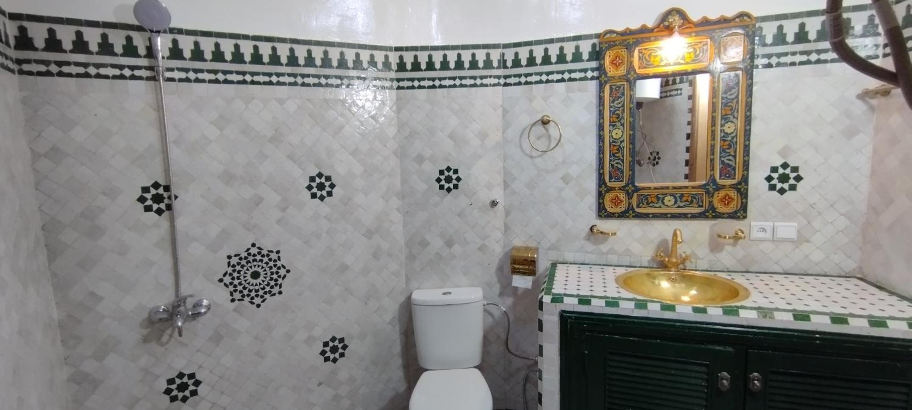 Deluxe Double Room - Photo 8