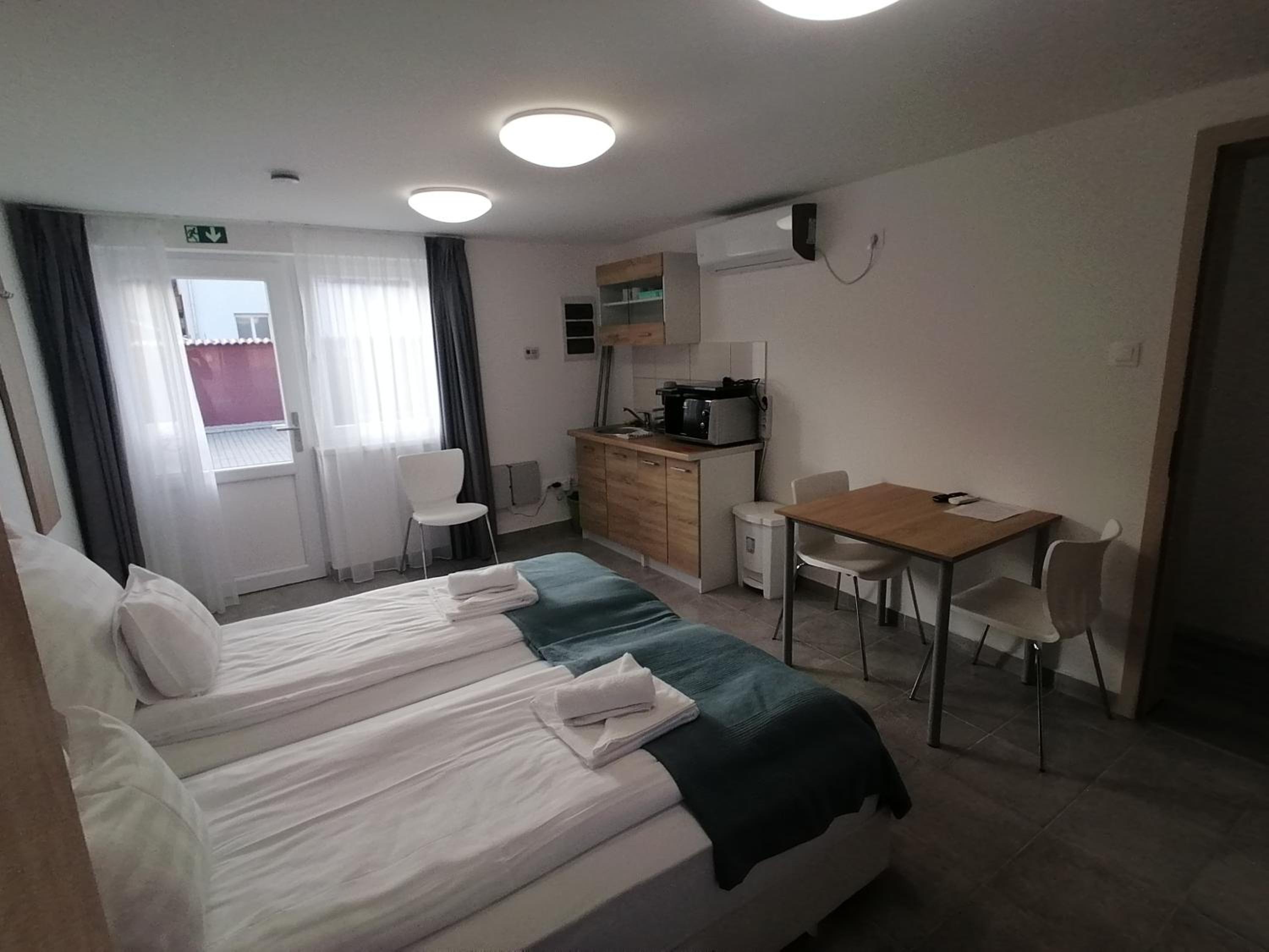 Studio Apartment photo 1