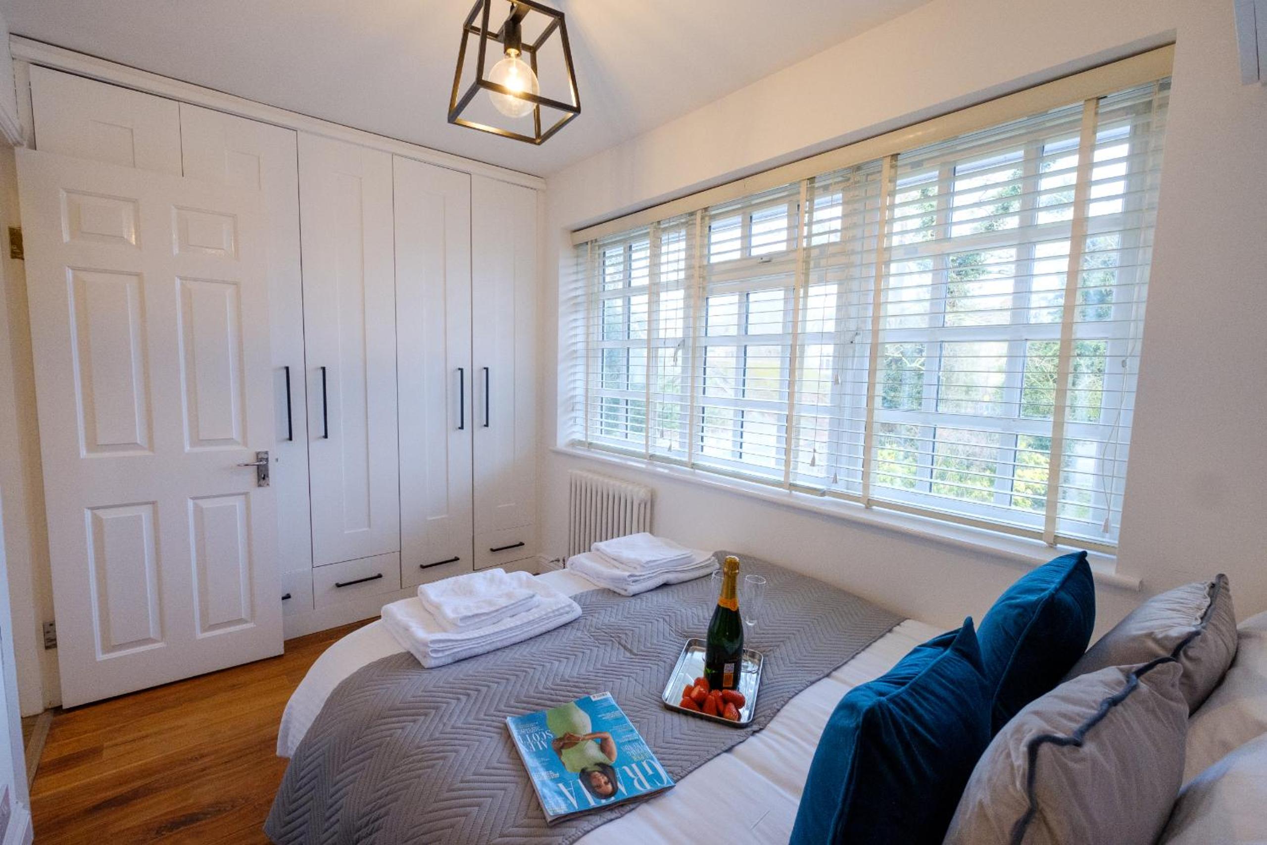 Two-Bedroom Apartment with Garden View photo 2