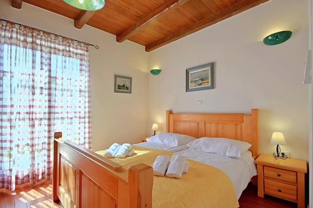Villa photo 1