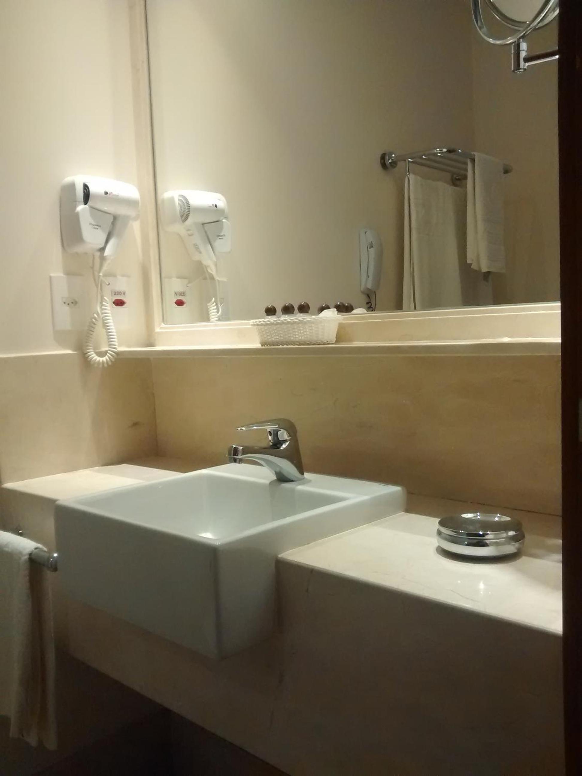 Deluxe Quintuple Room - Photo 2