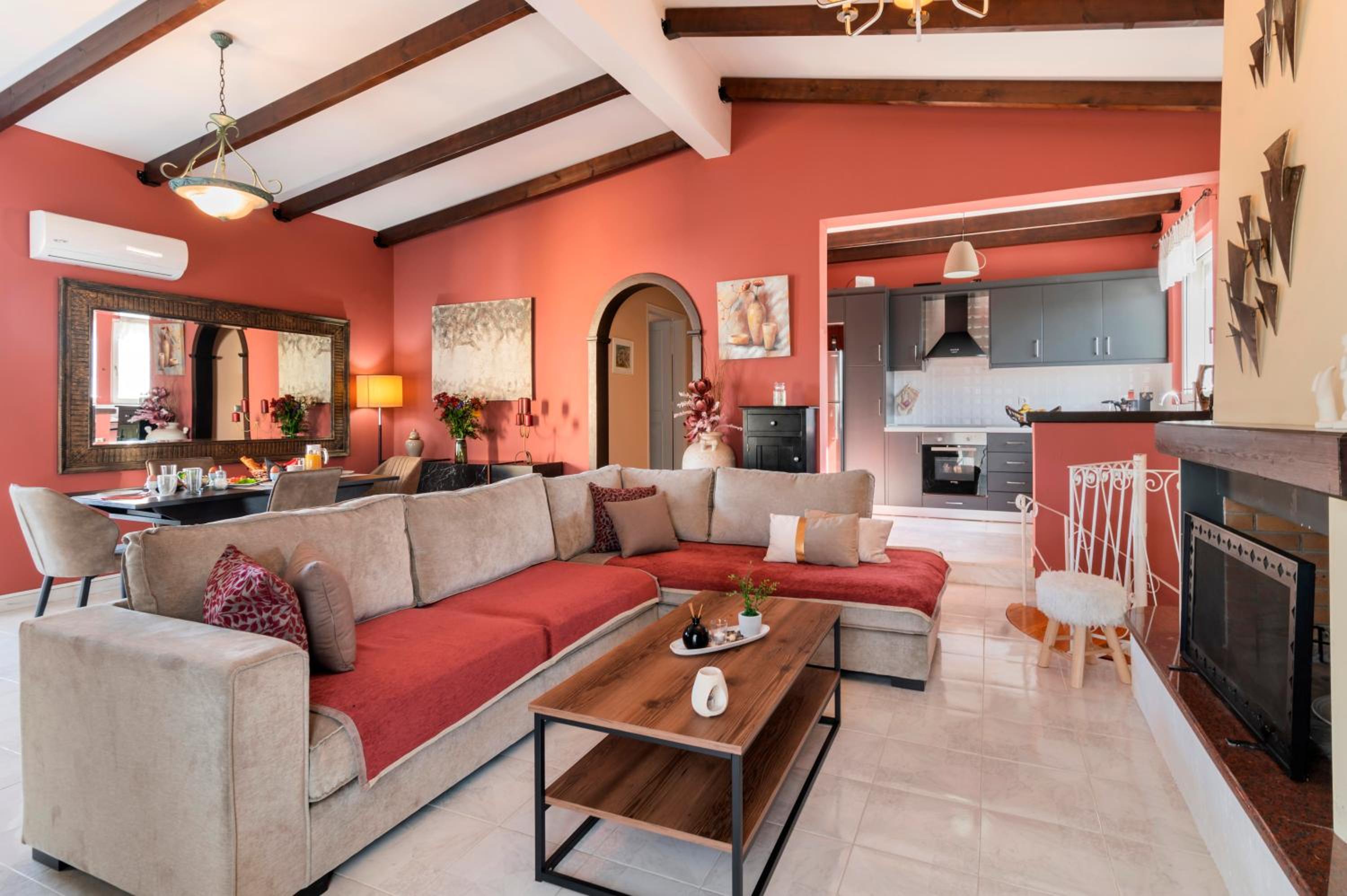 Villa com Piscina Privada