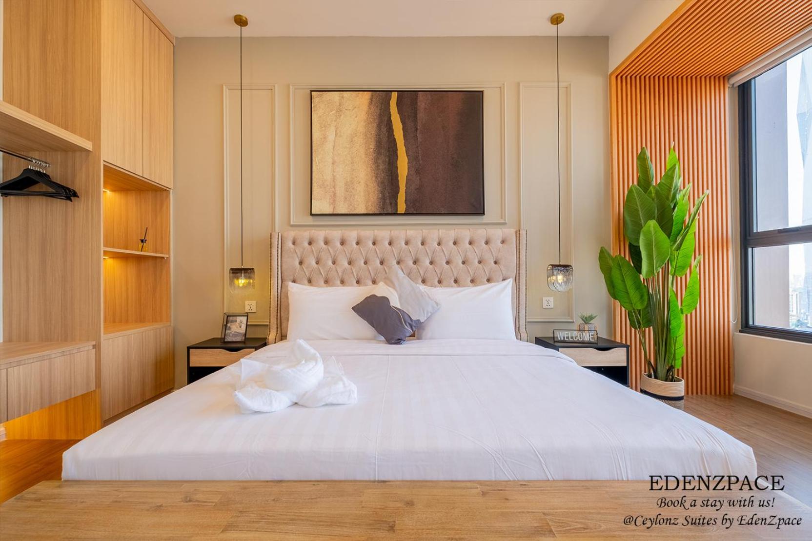 Executive Suites with 65" Smart TV and Netflix
