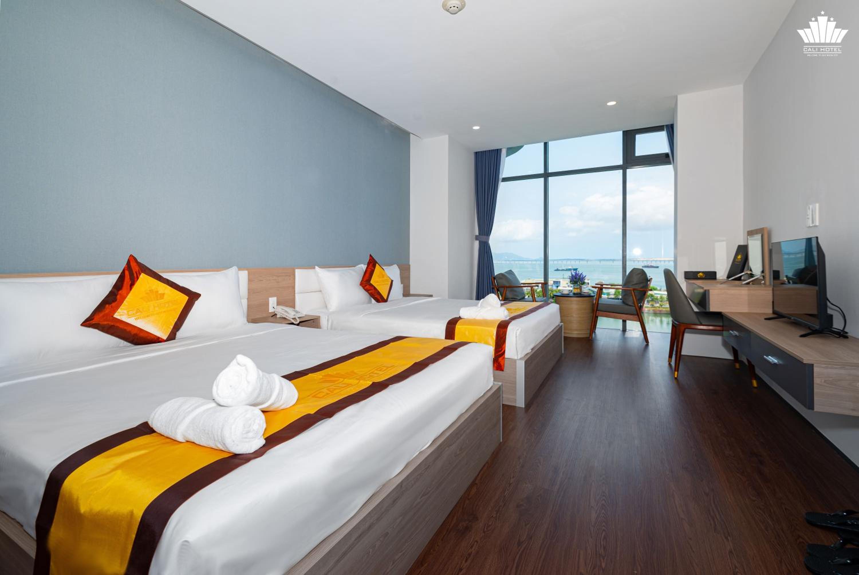 Family Room with Sea View - Photo 4