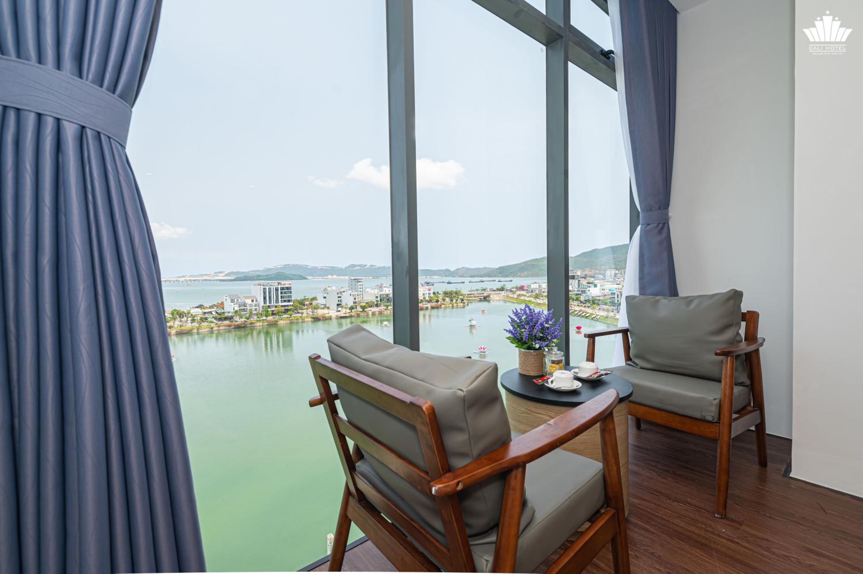 Family Room with Sea View - Photo 10