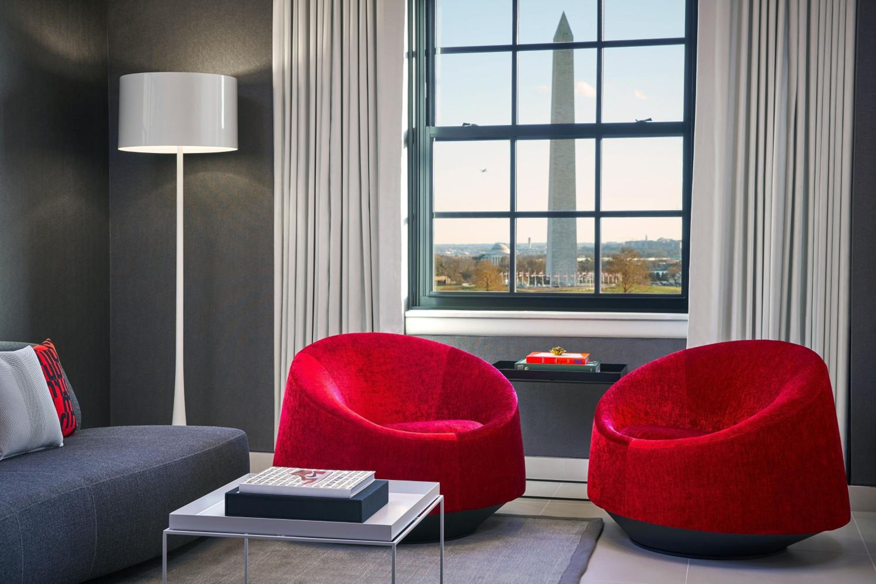 Deluxe Suite - Photo 3