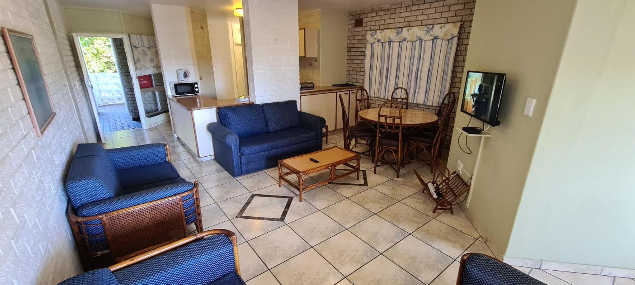 Three-Bedroom Apartment - Photo 12