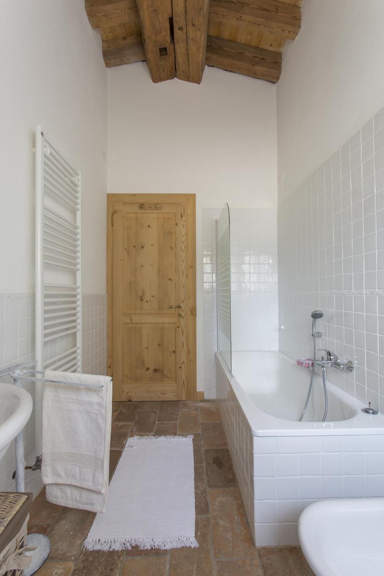 Two-Bedroom Apartment - Annex photo 2