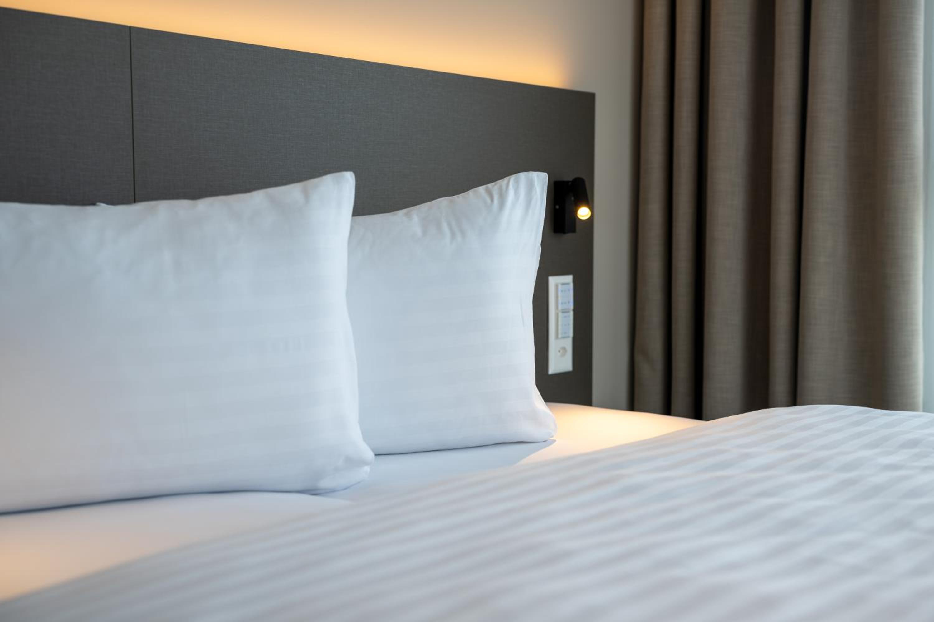 Double or Twin Room - Photo 5