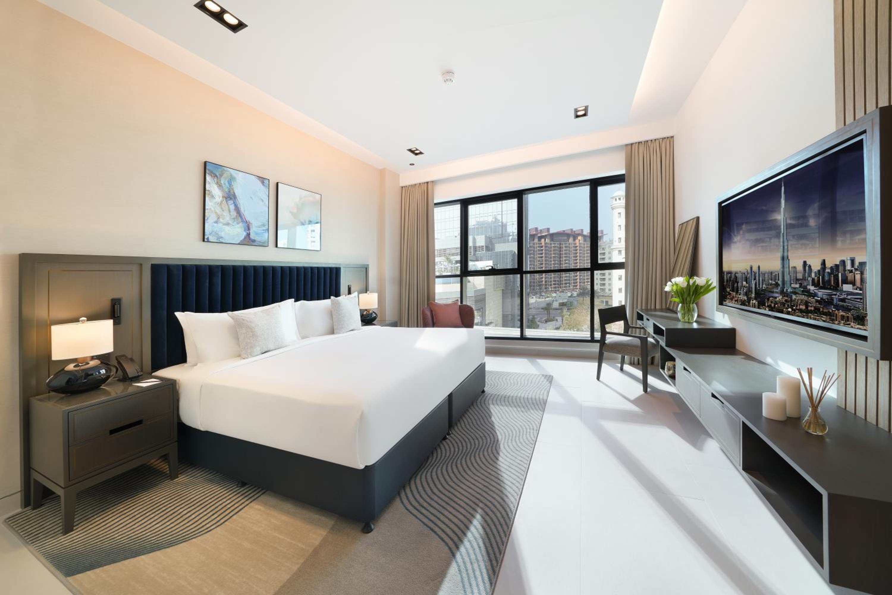 Superior One Bedroom with Riva Beach Club Access