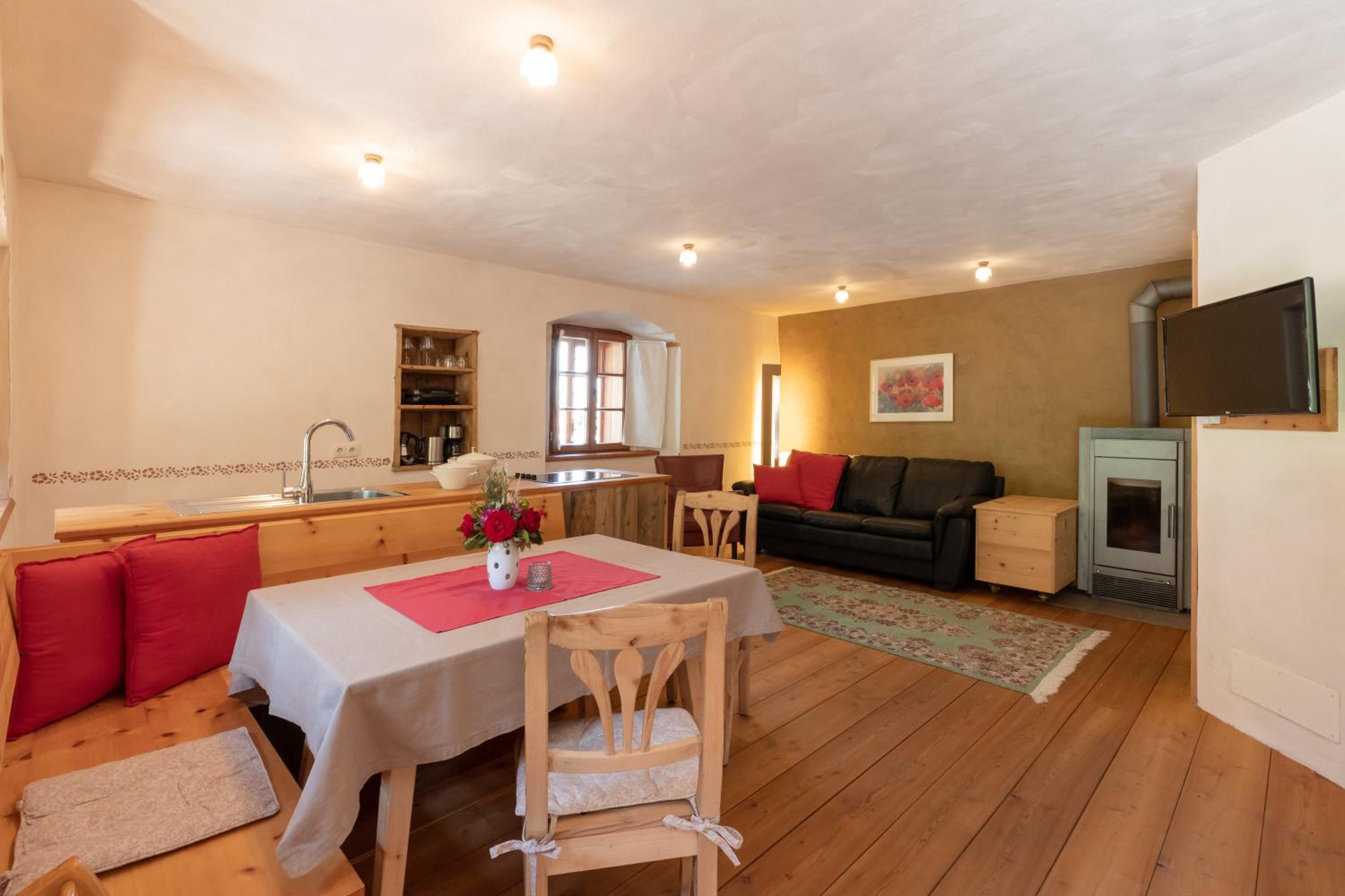 Two-Bedroom Deluxe Apartment with Garden View