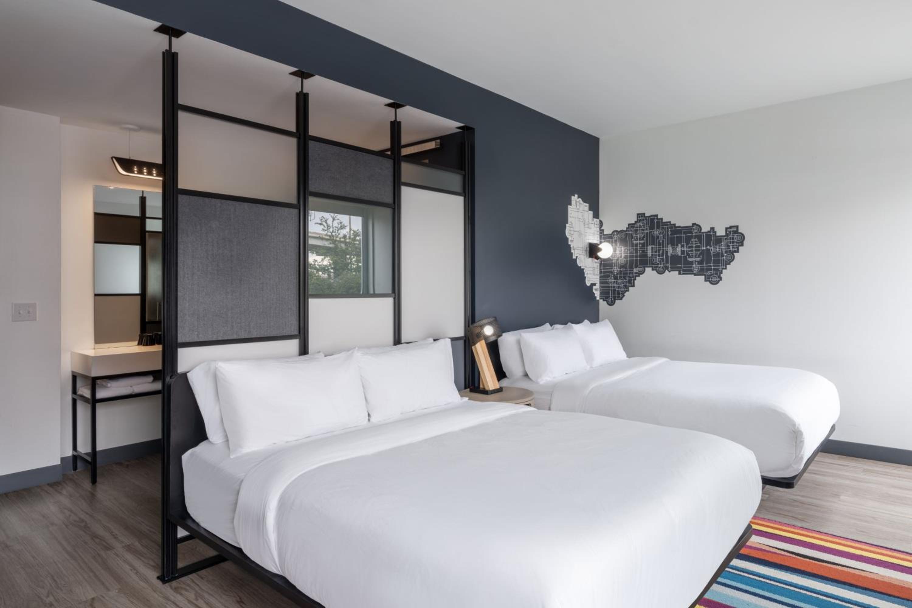 Queen Room with Two Queen Beds - Photo 6