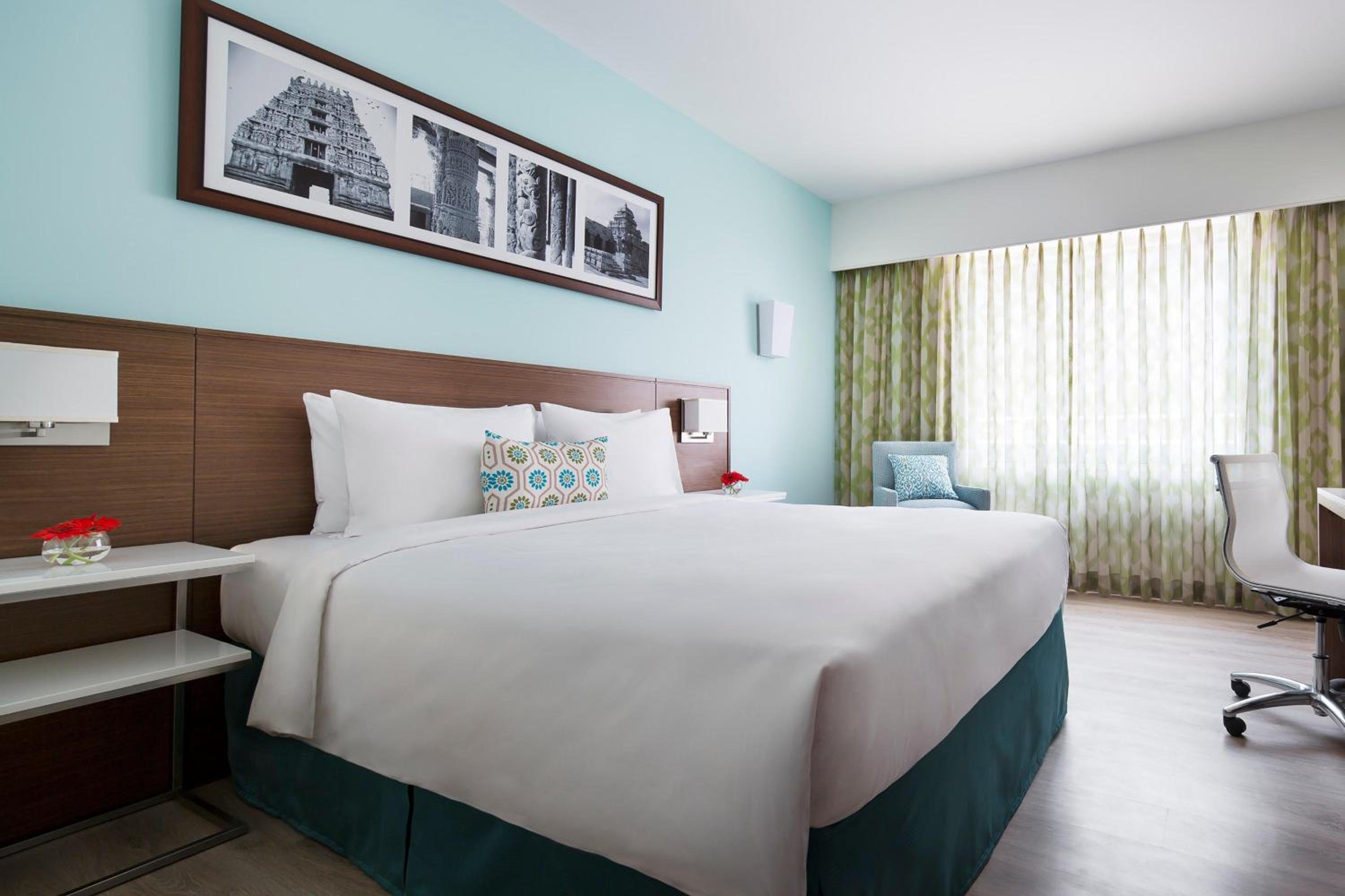 Fairfield Deluxe Room