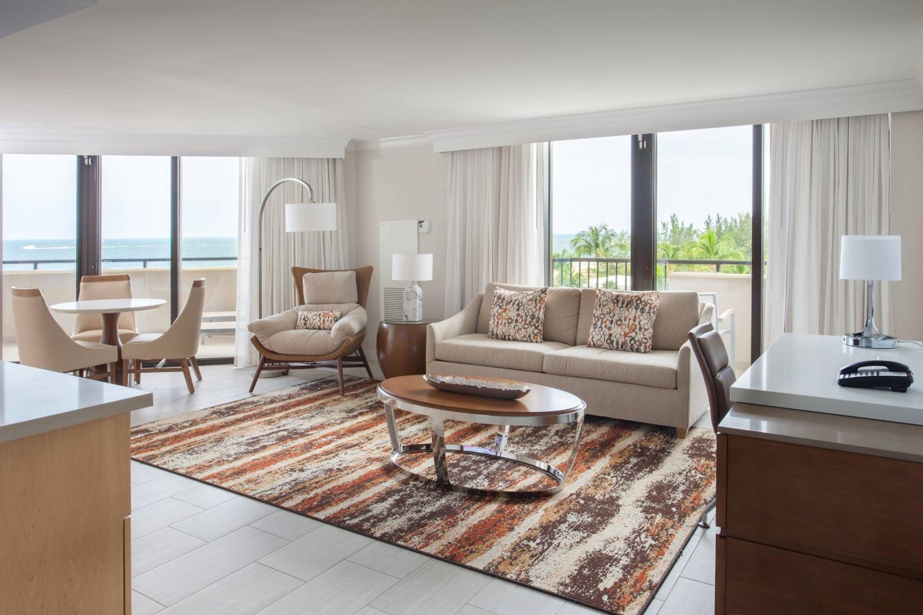 Suite 2 Pièces Turtle Point avec 1 Chambre Lit King-Size et Canapé-Lit