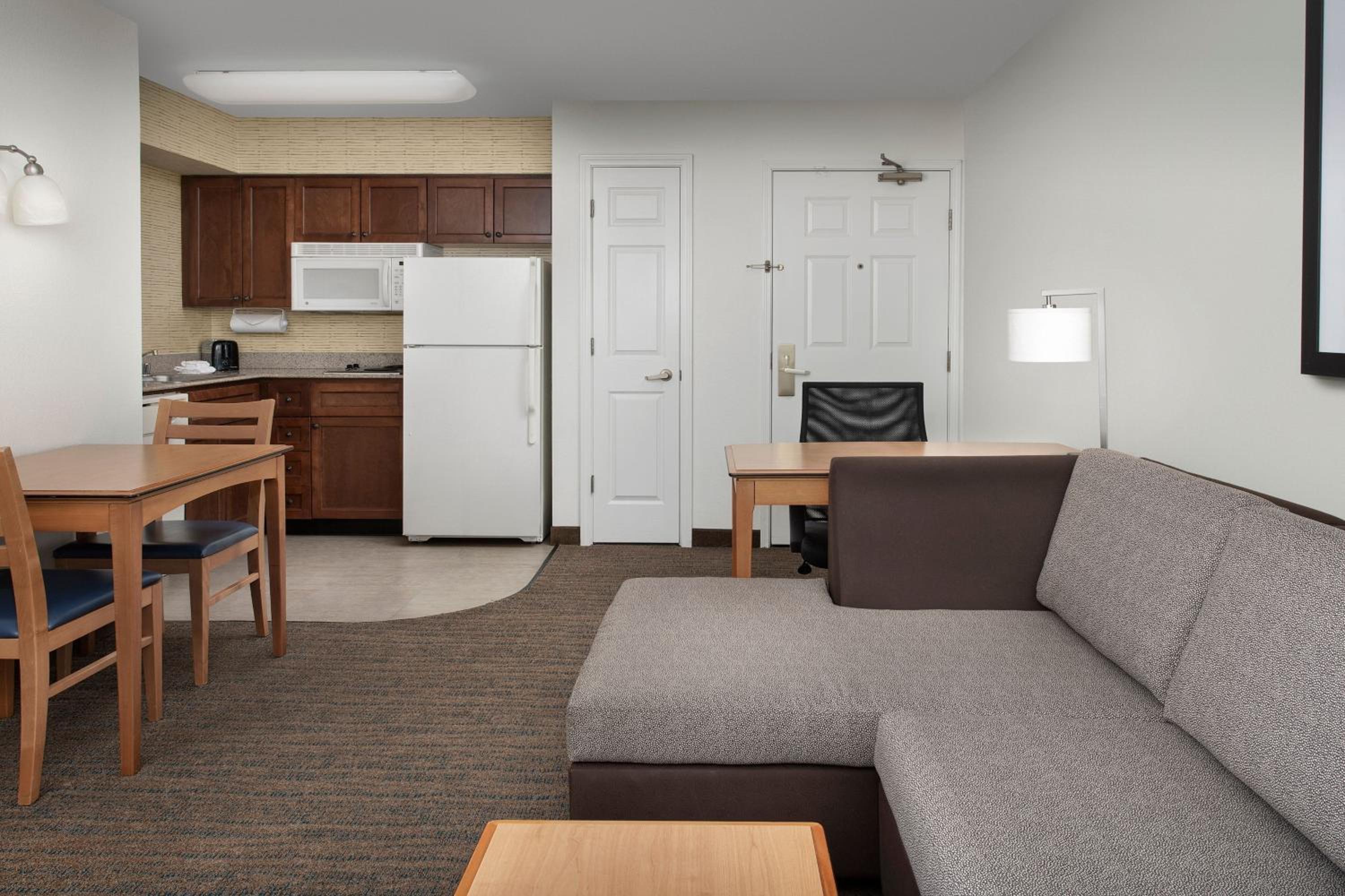 One-Bedroom Queen Suite - Photo 1