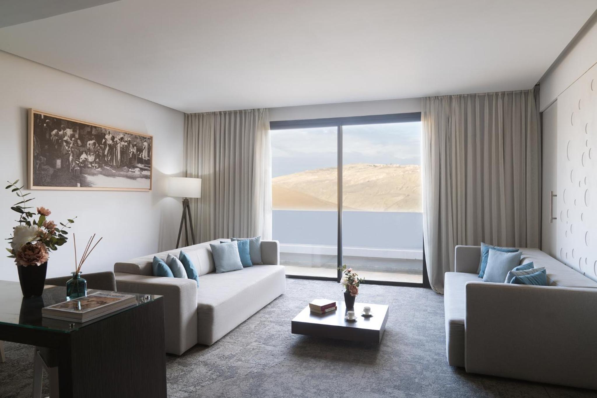 Deluxe Suite - Photo 3